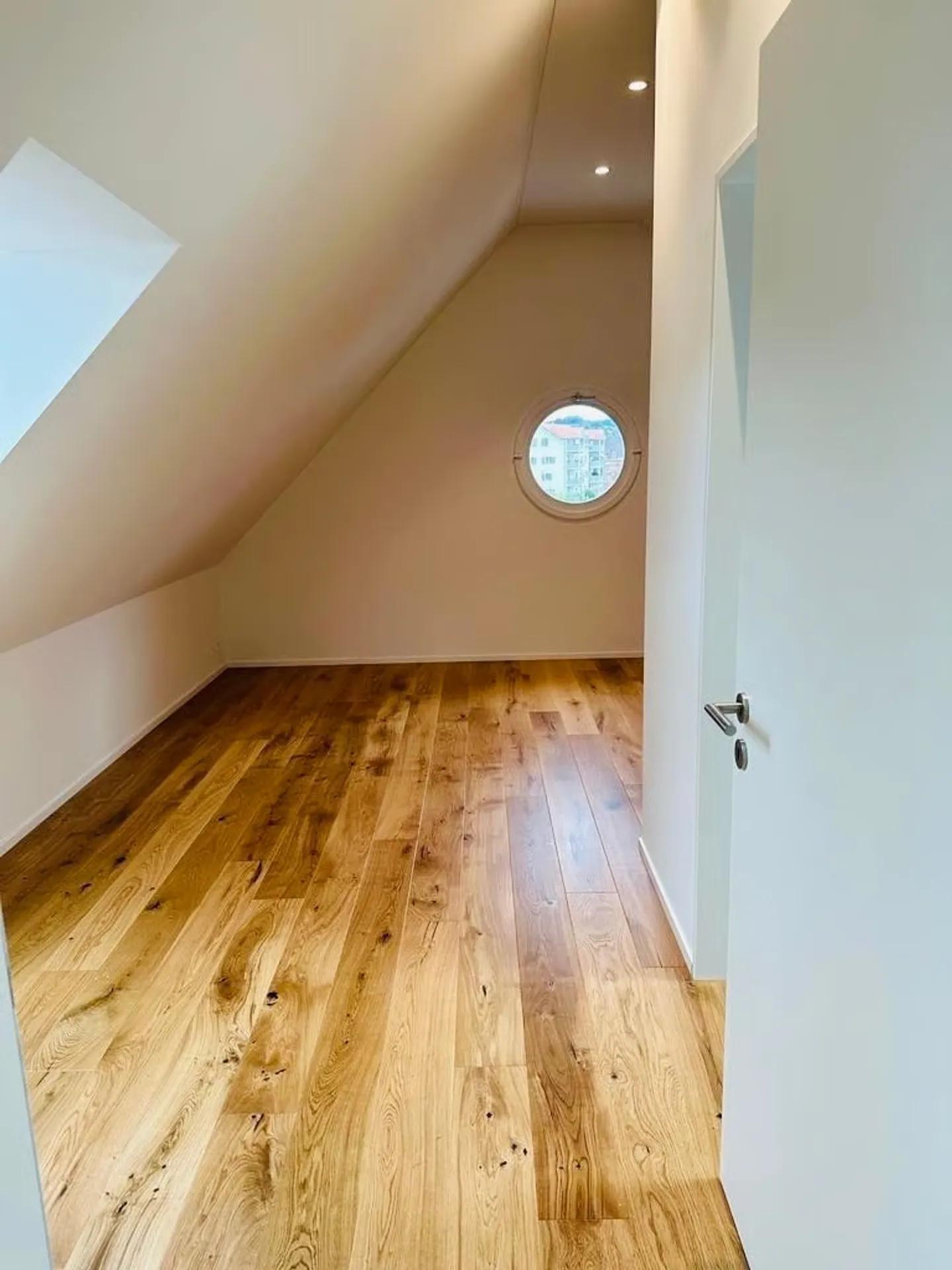Appartement duplex moderne de 3,5 pièces à Fahrweid - Nouvelle construction 2024 - Photo 5 sur 10