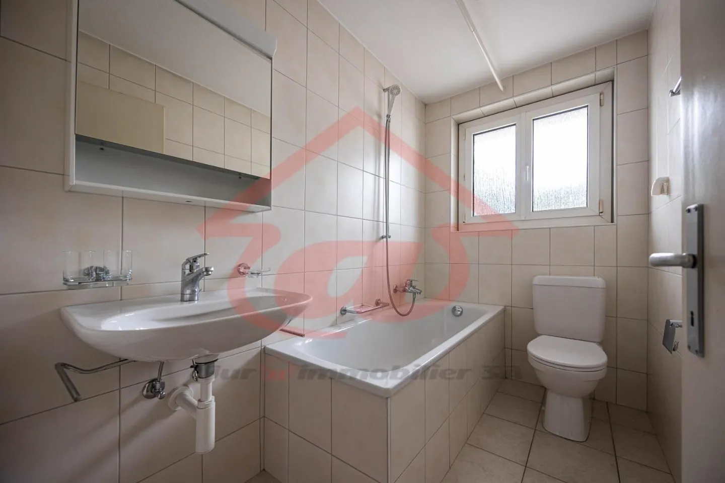 Charmant appartement 3.5 pièces - Photo 2 sur 18