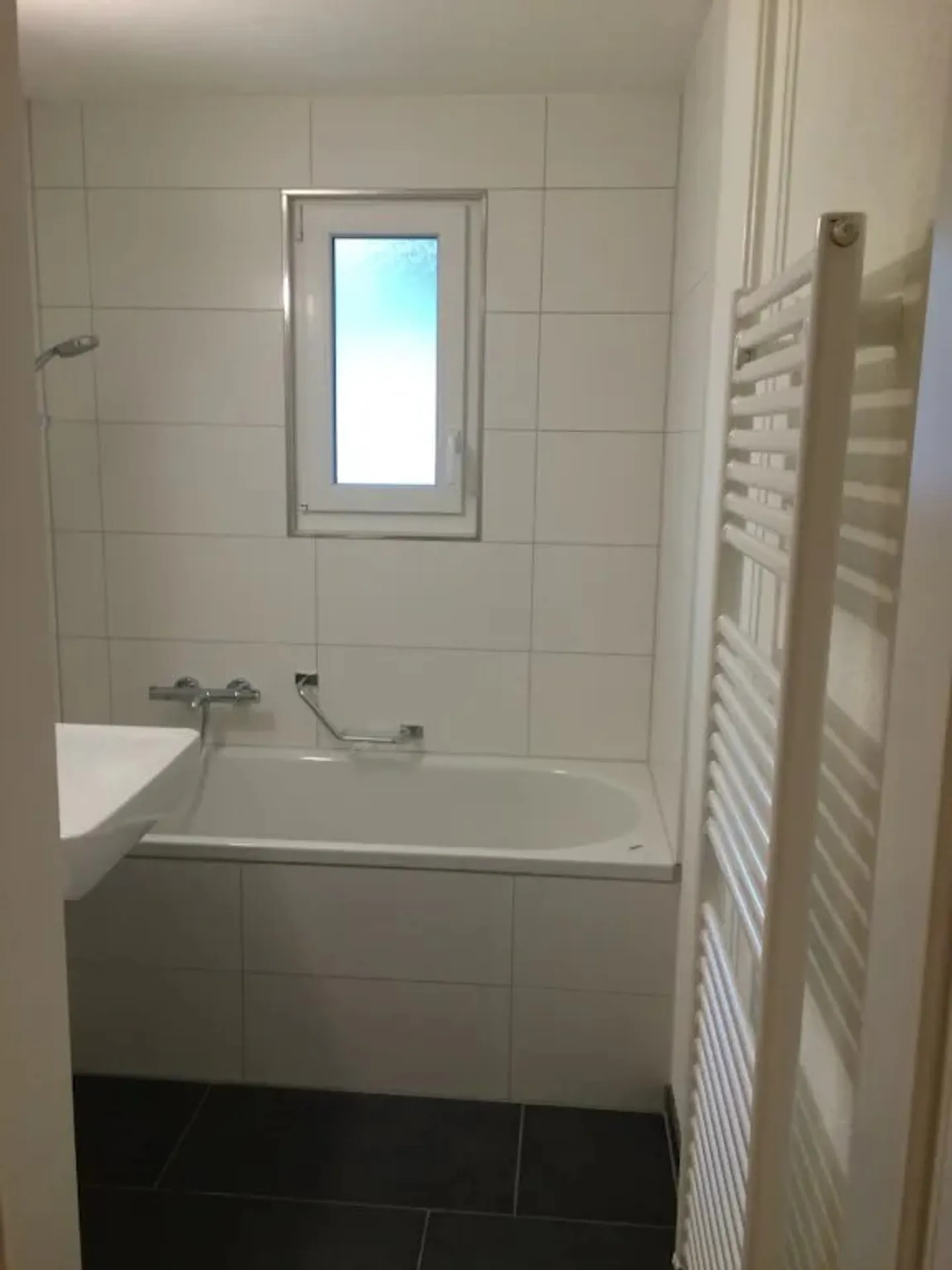 Wohnung mieten - Foto 3 von 3
