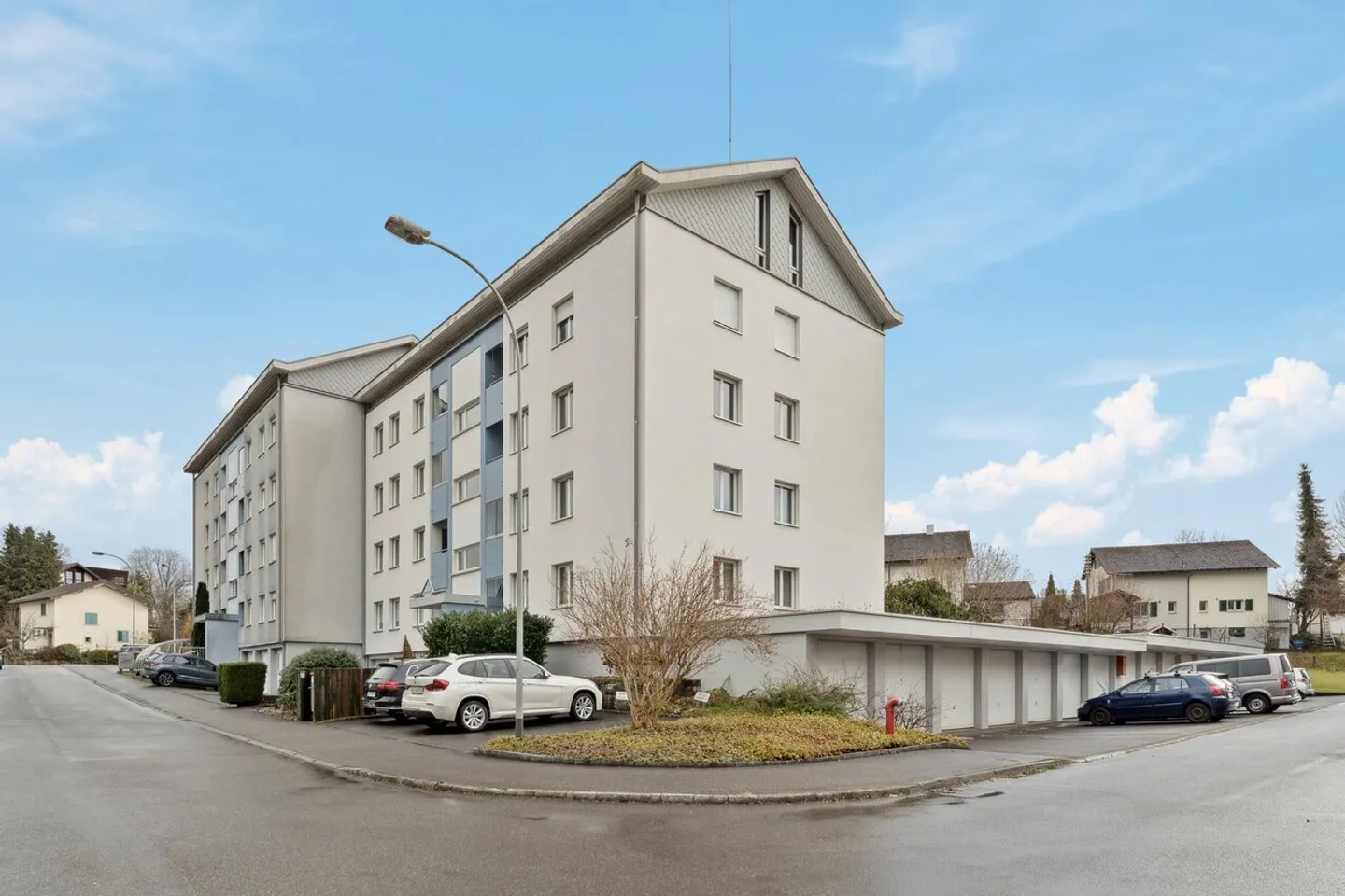 Bright, well-maintained and ideally located - Photo 10 of 10