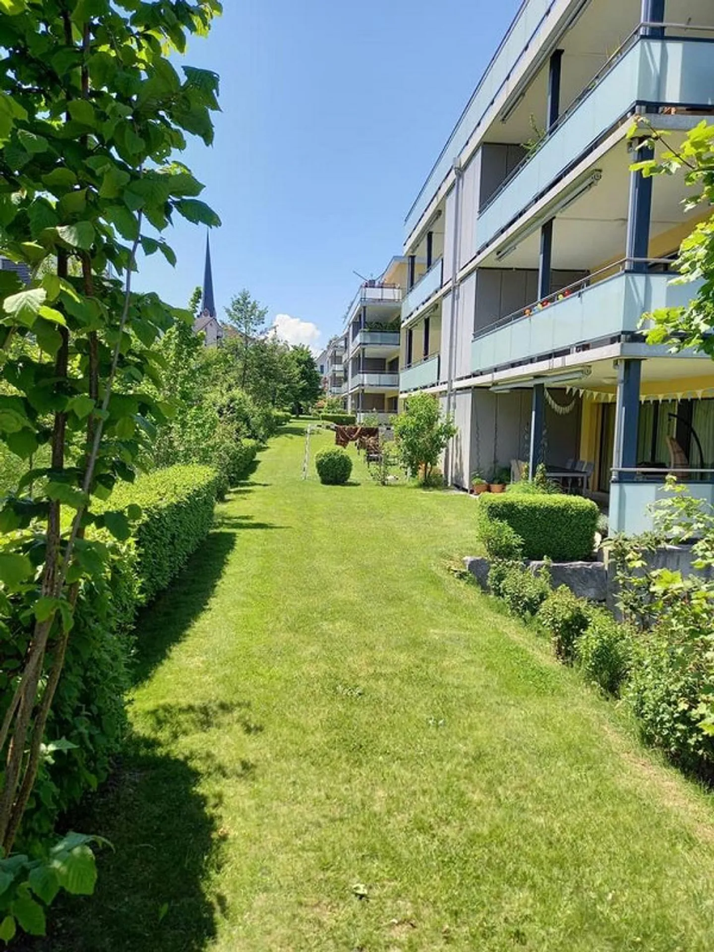 Moderne Wohnung mit grossem Balkon - Foto 1 von 11