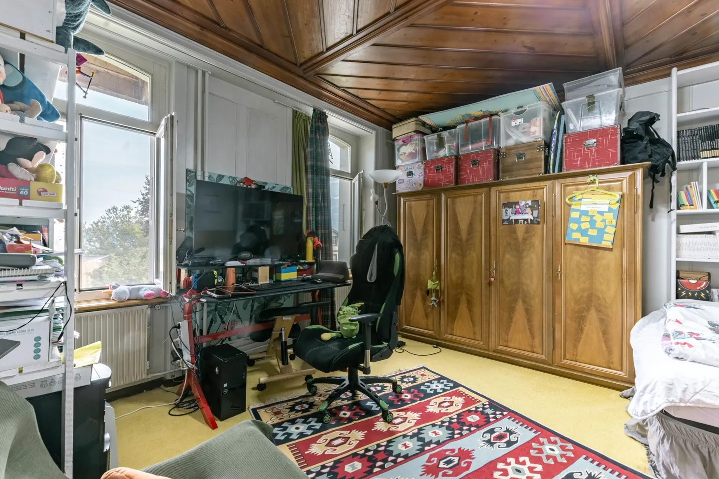 Casa Trifamiliare con Fascino Rurale Inclusa di Terreno Edificabile a Leissigen - Foto 10 di 39