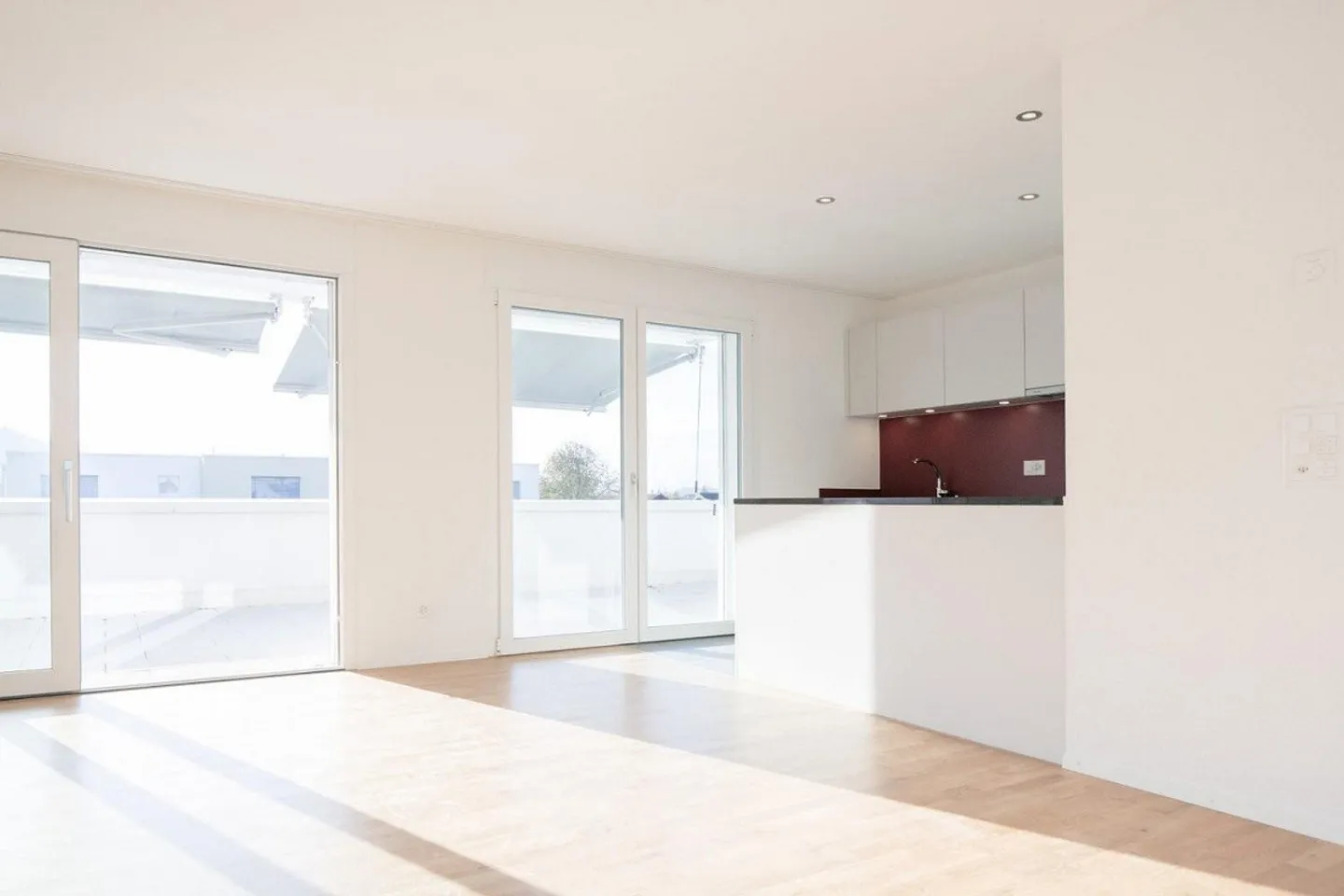 Moderne Attikawohnung in Aegerten - Foto 3 von 5