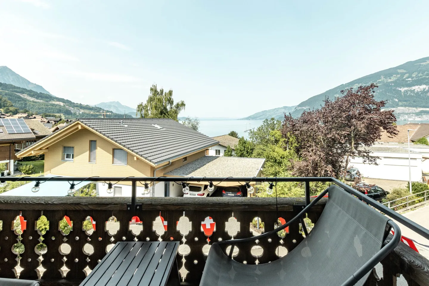 Casa Trifamiliare con Fascino Rurale Inclusa di Terreno Edificabile a Leissigen - Foto 22 di 39