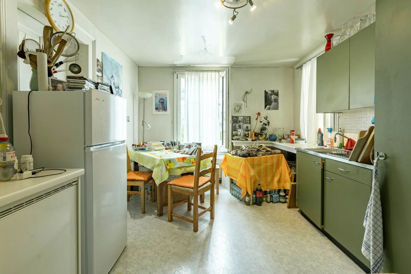 Casa Trifamiliare con Fascino Rurale Inclusa di Terreno Edificabile a Leissigen - Foto 26 di 39