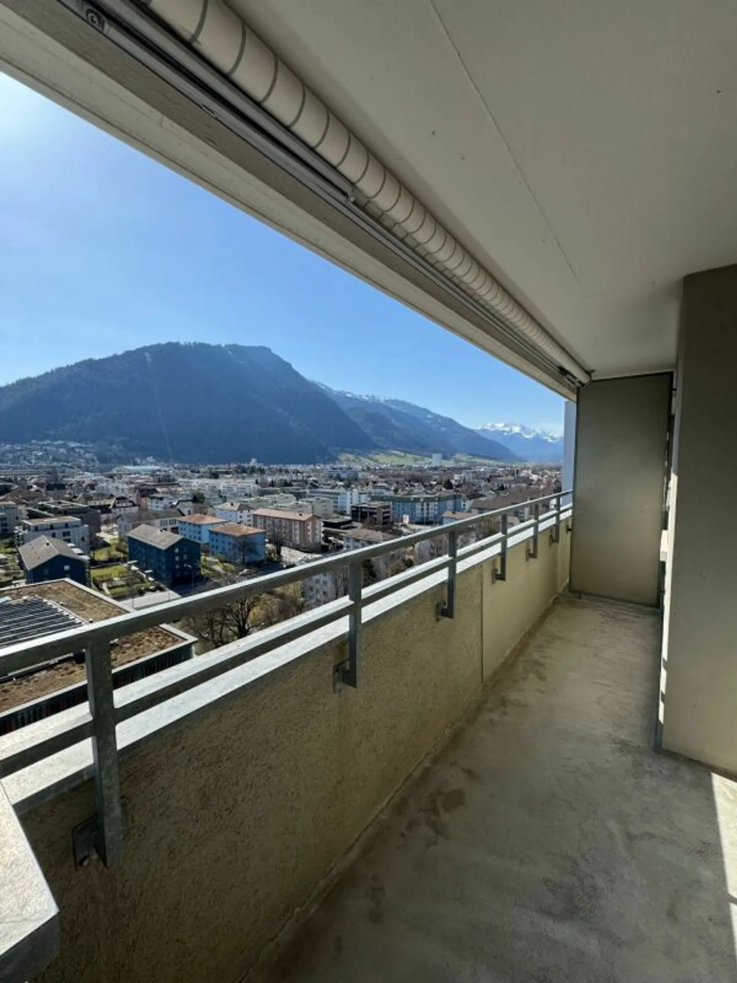 Appartement spacieux avec vue imprenable - Photo 11 sur 12