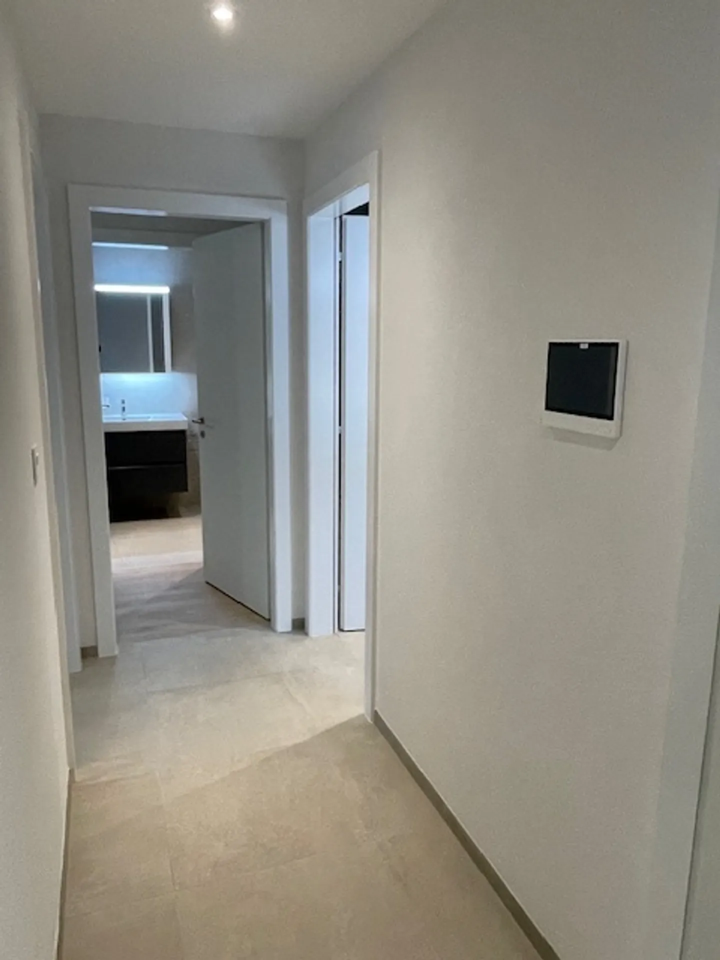 RESIDENCE DU DANUBE - Lot 2 - 3.5 rooms of 82 m2 + private garden - Photo 6 of 11