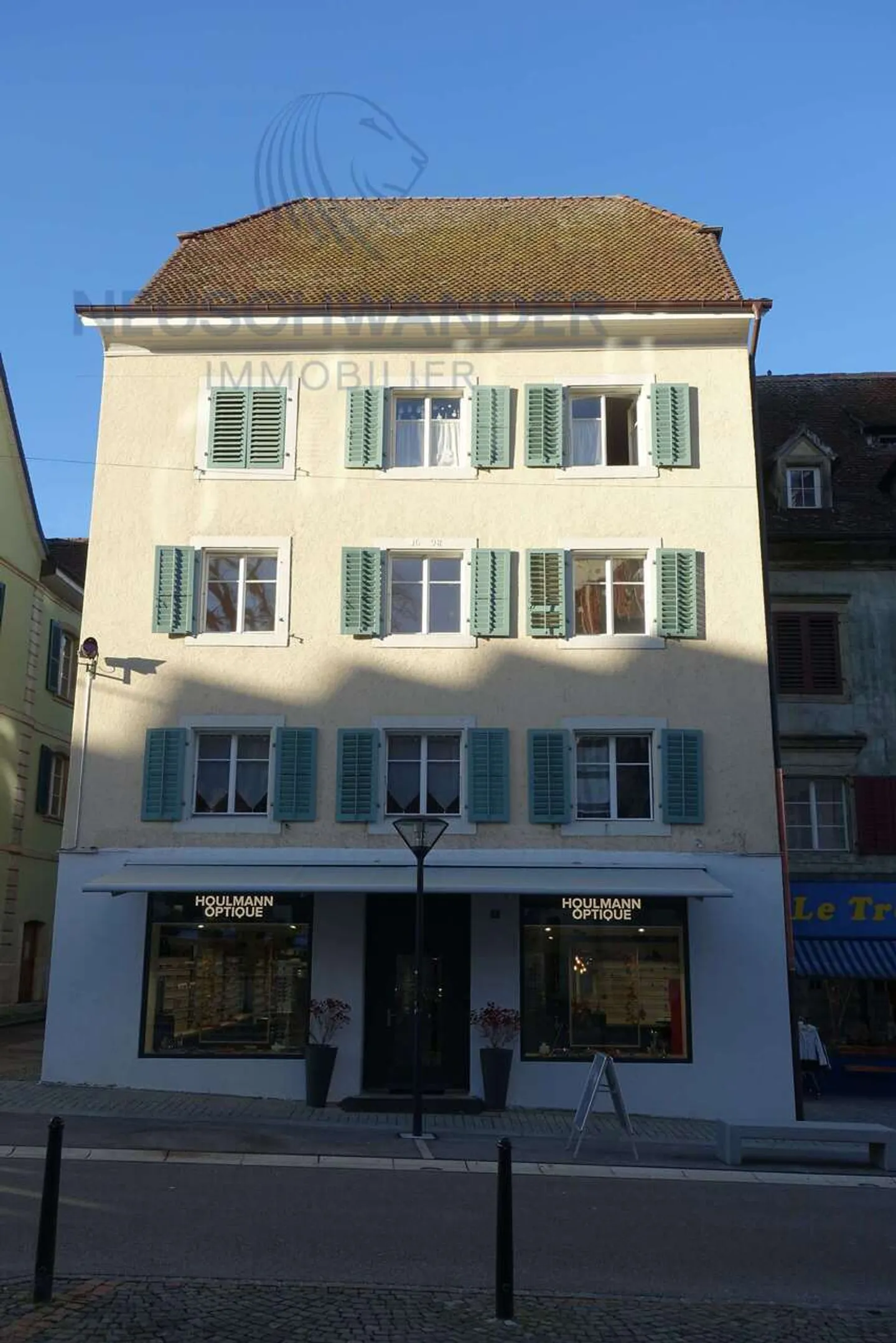 Immeuble mixte à vendre - Photo 3 sur 60