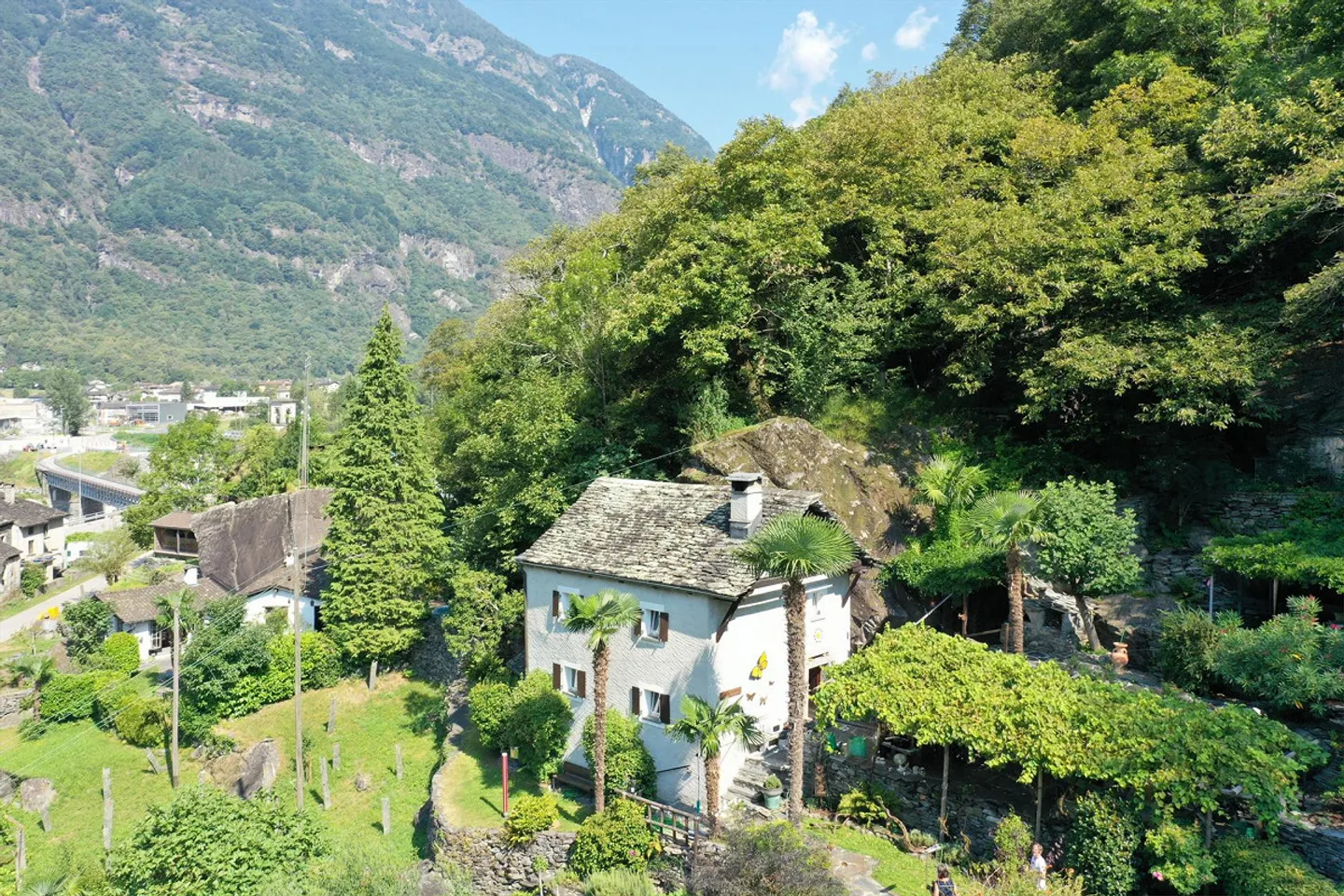 Beautiful Rustico with all comforts and a unique garden - Photo 1 of 19
