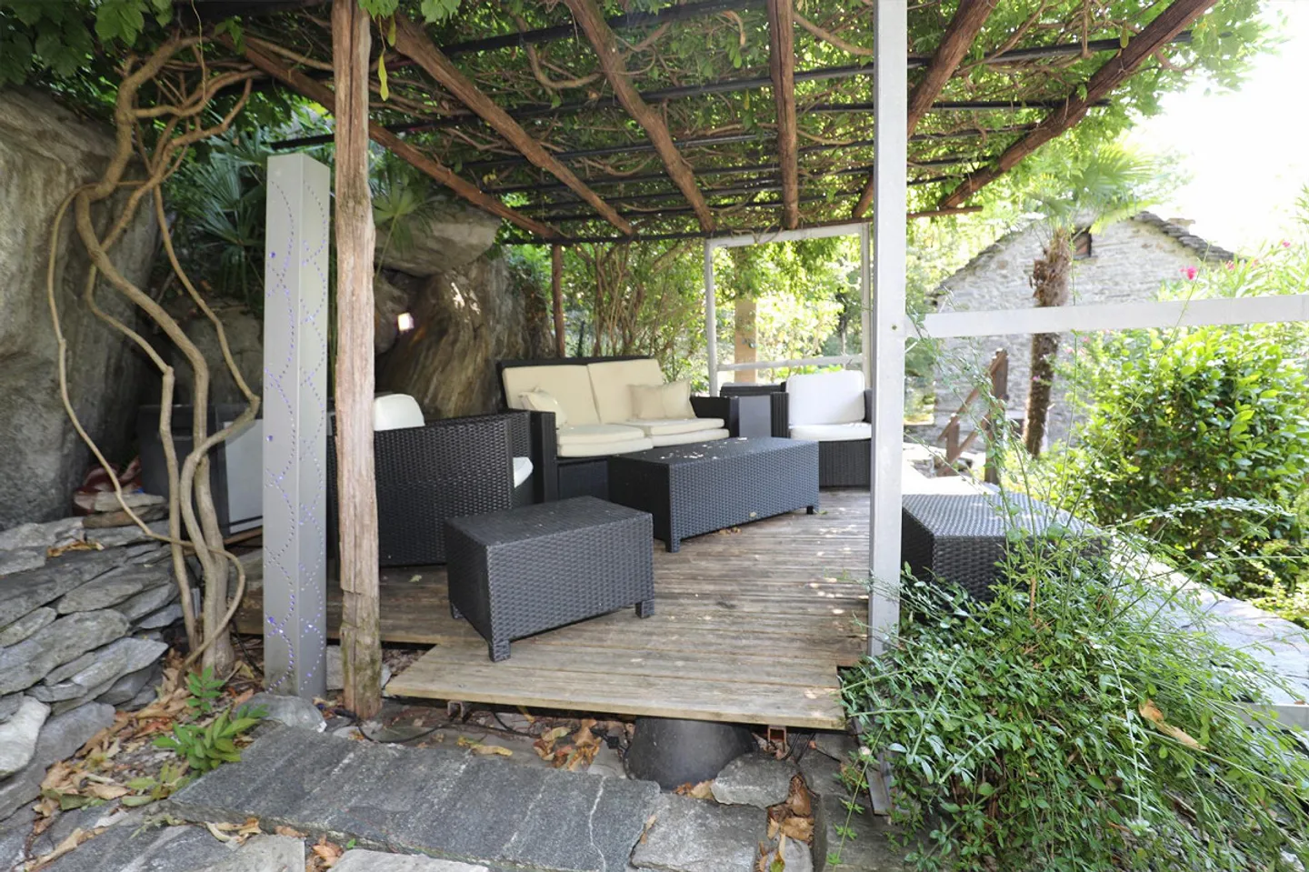 Beautiful Rustico with all comforts and a unique garden - Photo 6 of 19