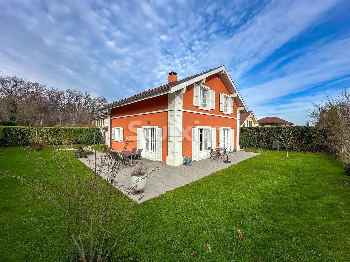 8-room house - Photo 1 of 13