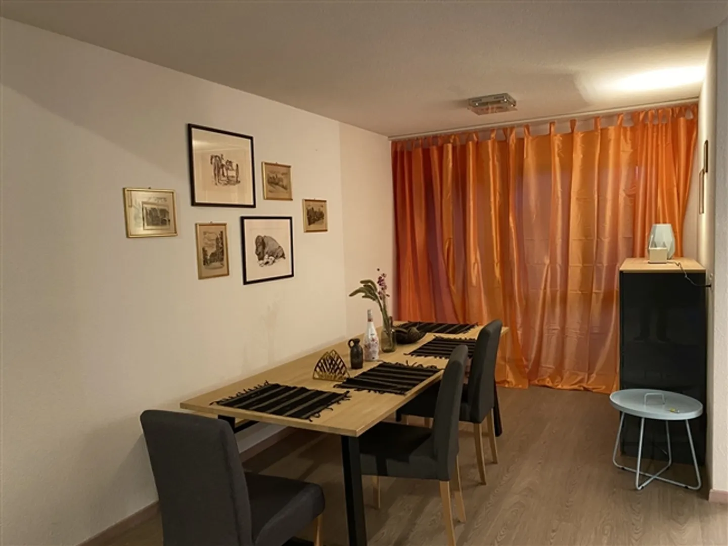 Spacious, fully furnished apartment with 4.5 rooms, ideal for families and business travelers - Photo 12 of 13