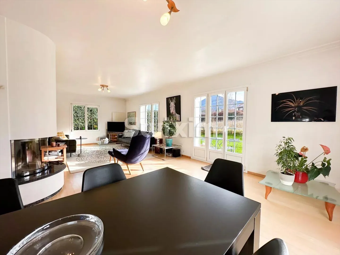 8-room house - Photo 6 of 13