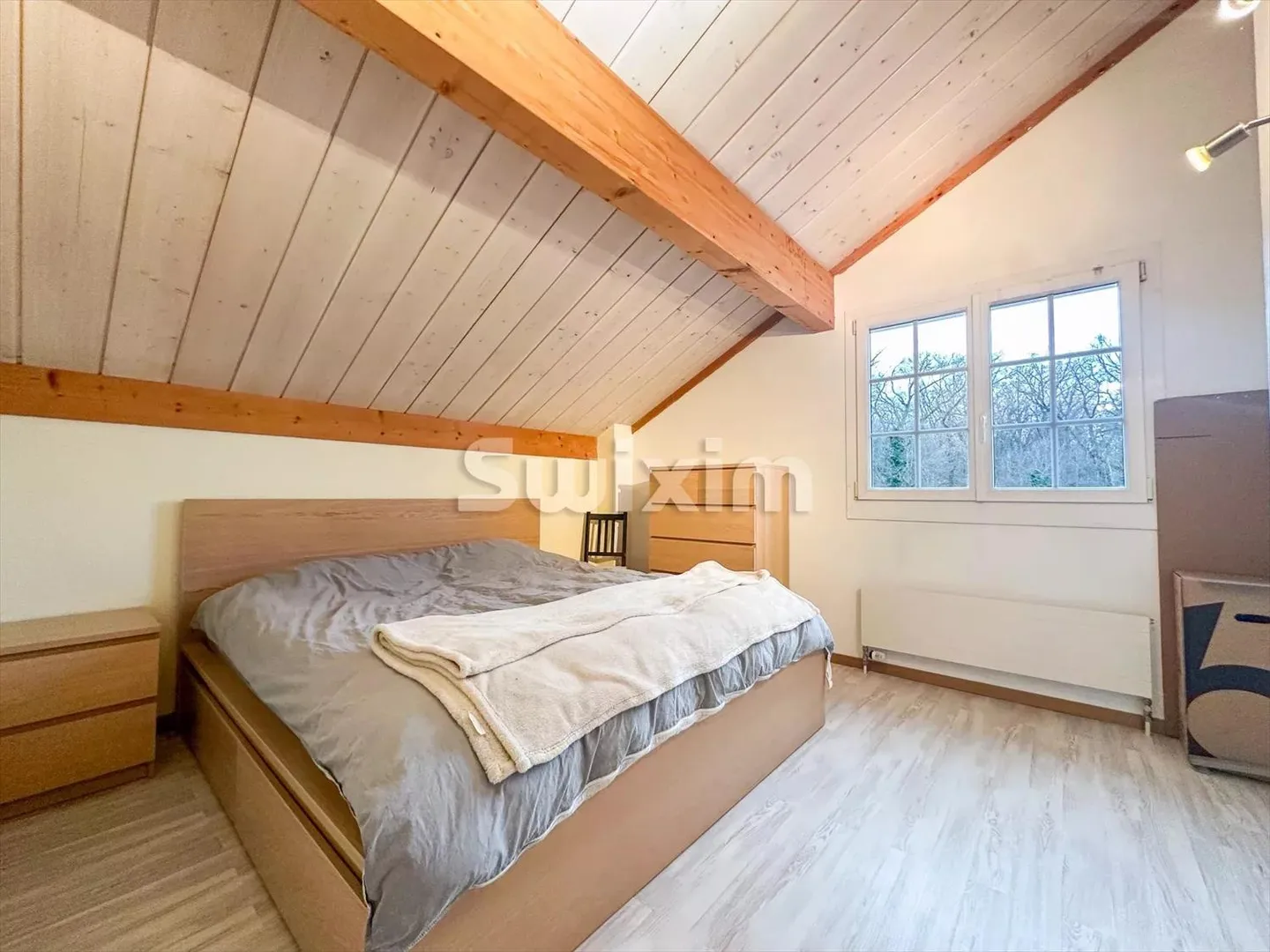 8-room house - Photo 12 of 13