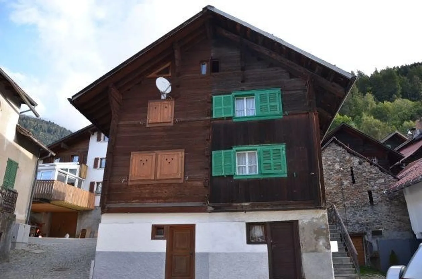 Casa gemella di 4 1/2 loc. con terrazza, soleggiata, tranquilla, con bella vista - Foto 1 di 24