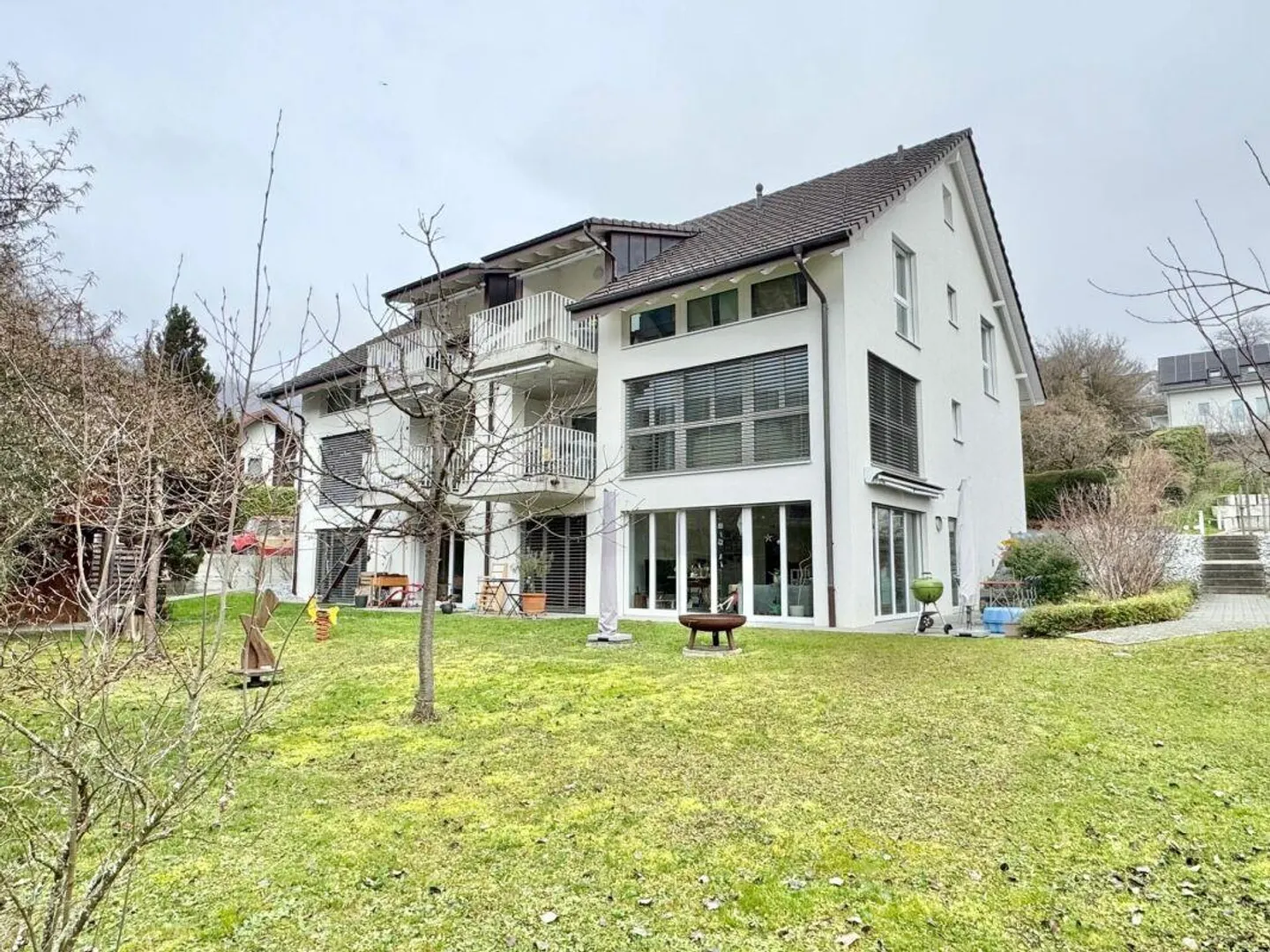 Küttigen / 3.5 Zimmer-Wohnung im 1. OG - Foto 2 von 11