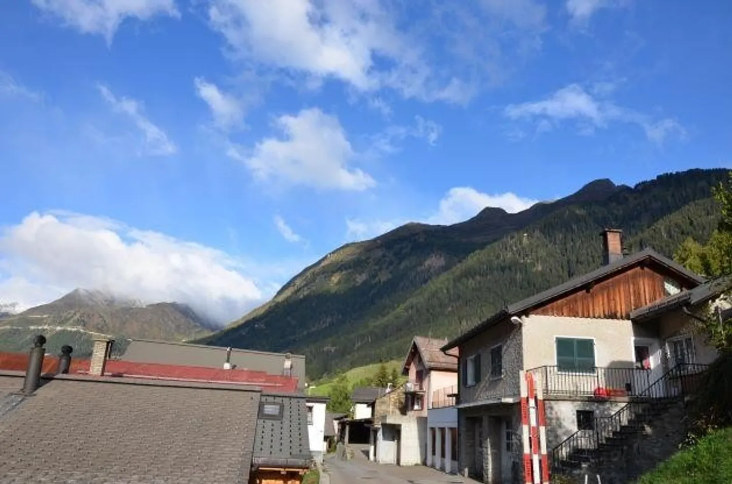Casa gemella di 4 1/2 loc. con terrazza, soleggiata, tranquilla, con bella vista - Foto 22 di 24