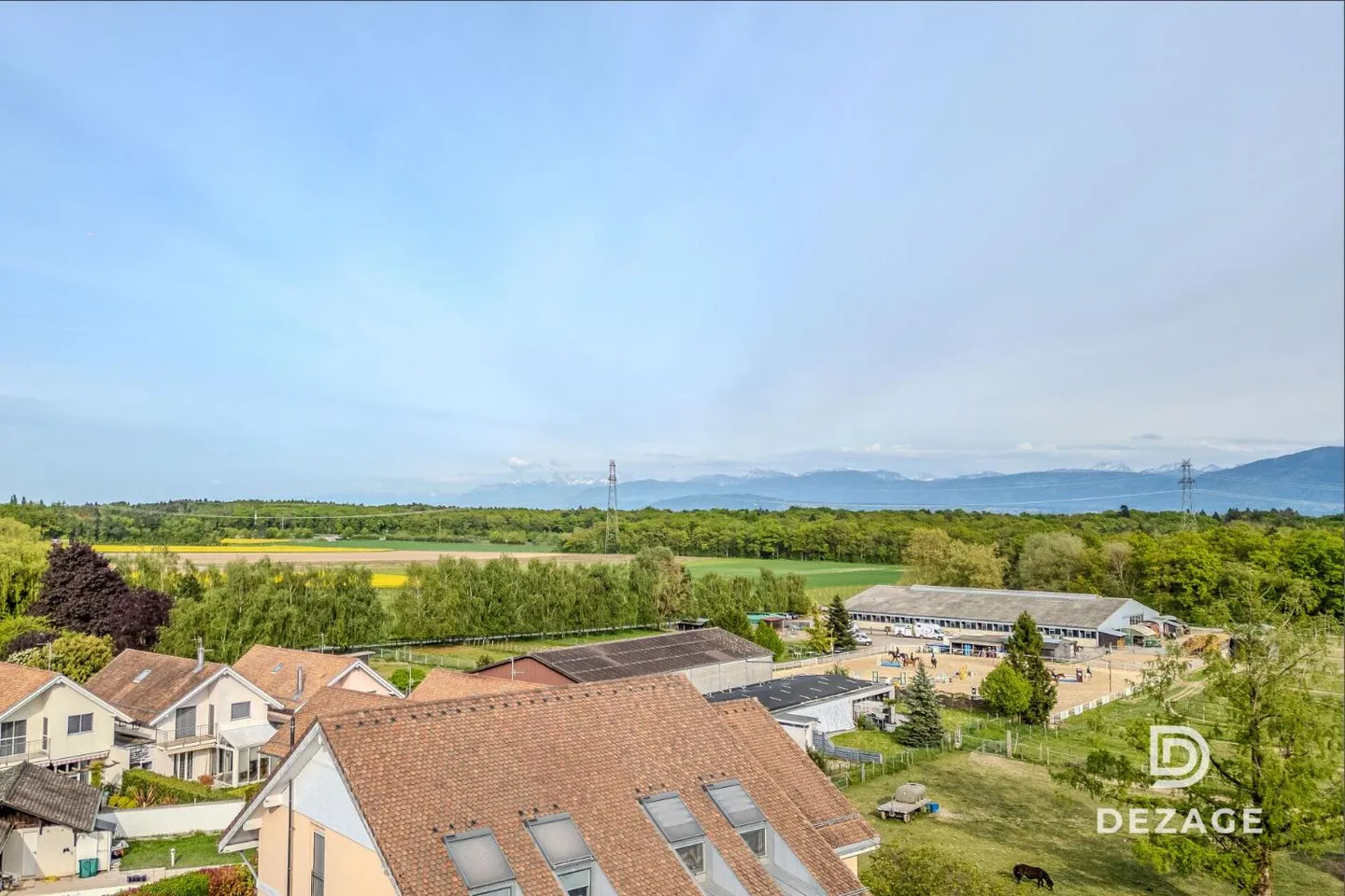 Bright duplex just steps from urban centers - Photo 13 of 13