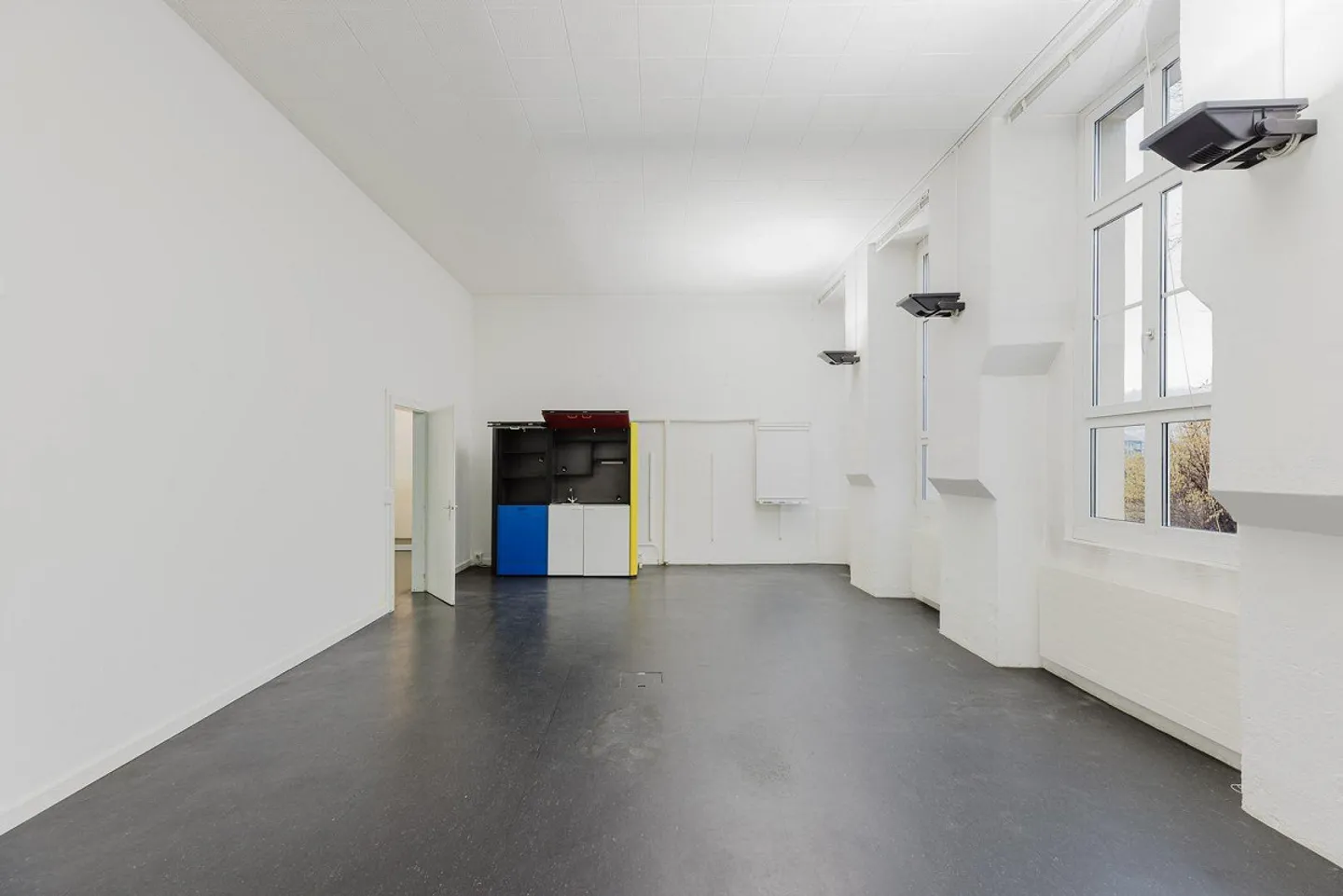 Espace commercial pratique avec diverses options d'utilisation pour ... - Photo 4 sur 8