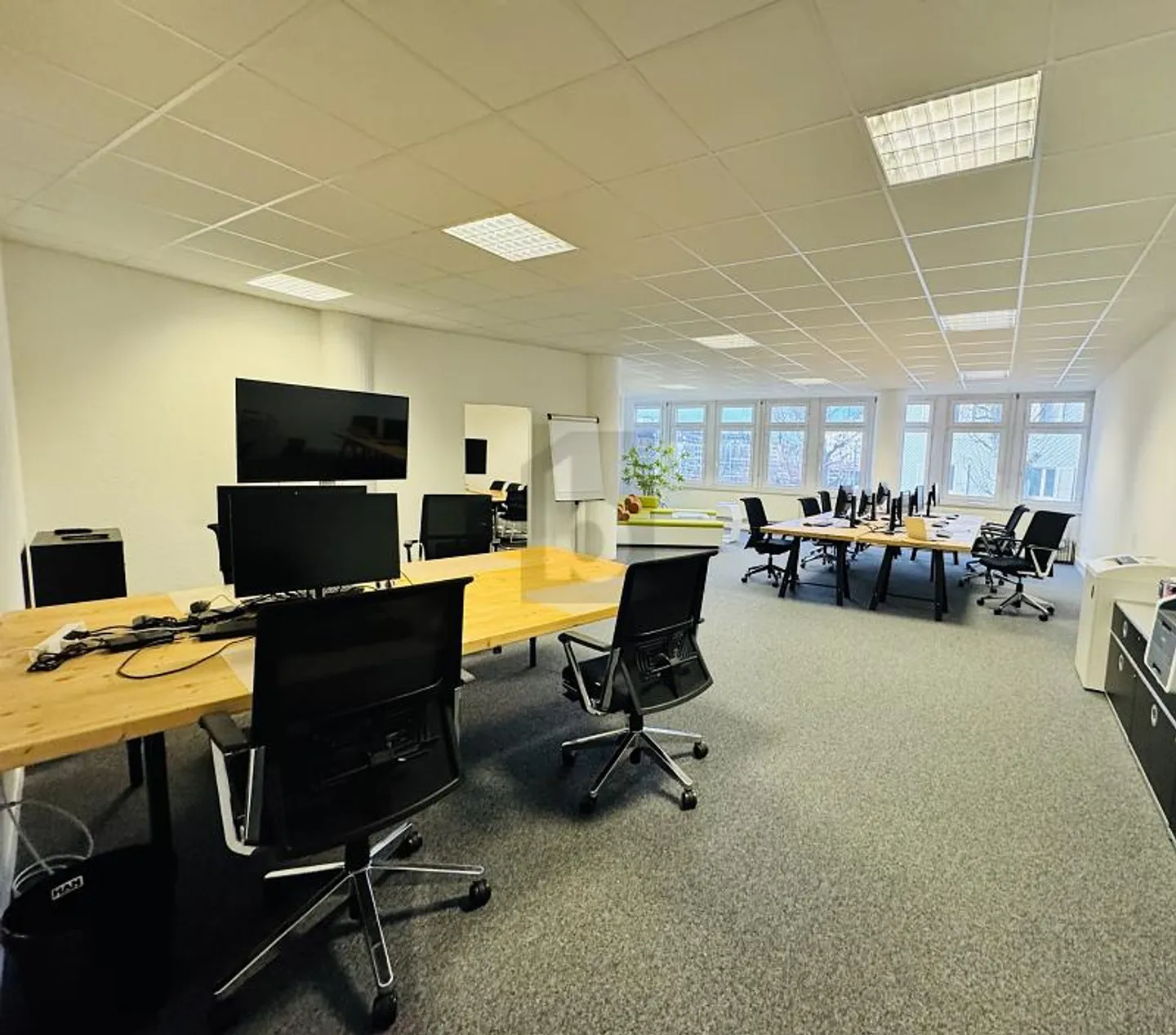 Ufficio 5.5 stanze - Foto 1 di 6