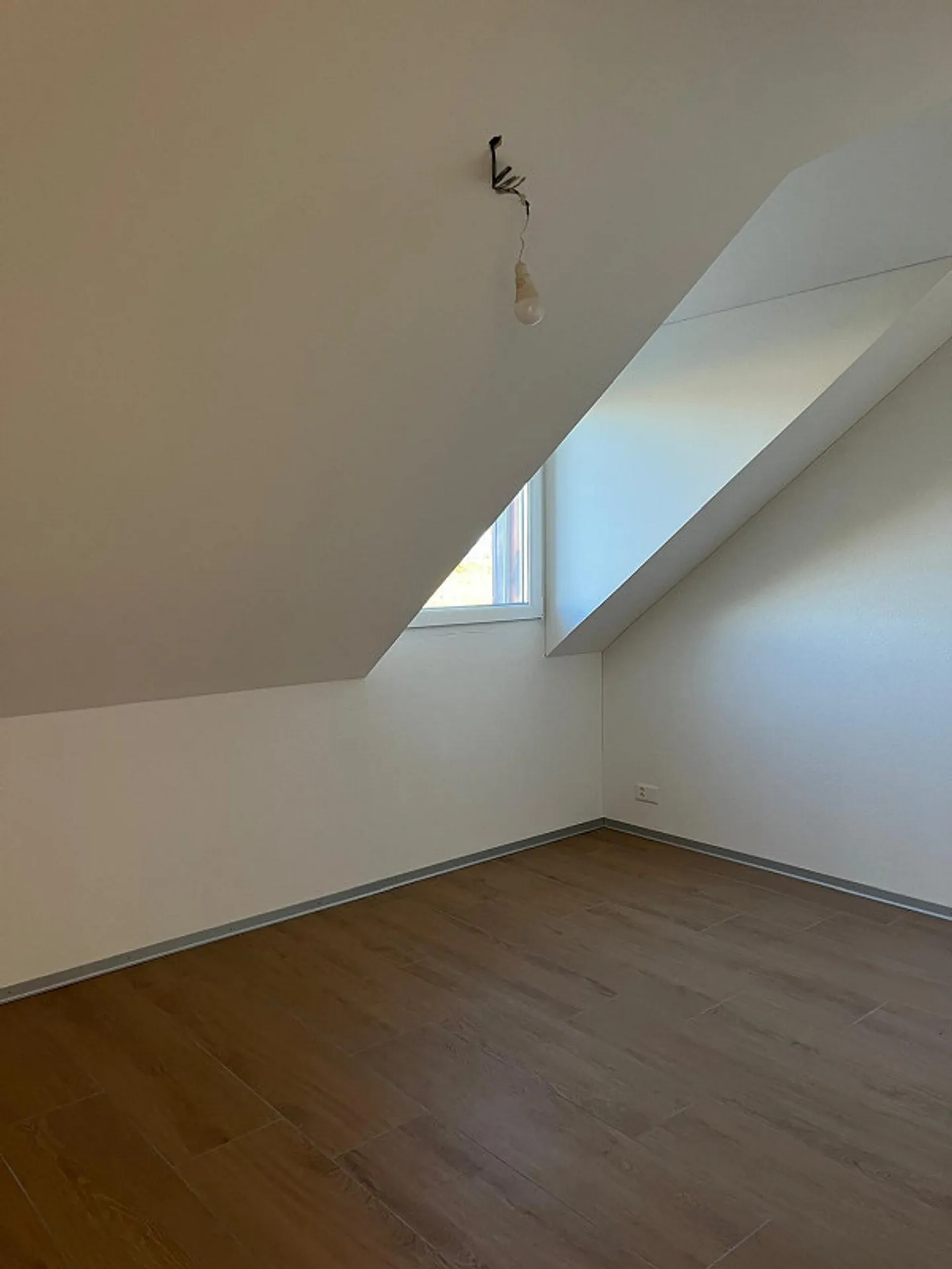 Spacious living in a quiet location - Photo 10 of 18