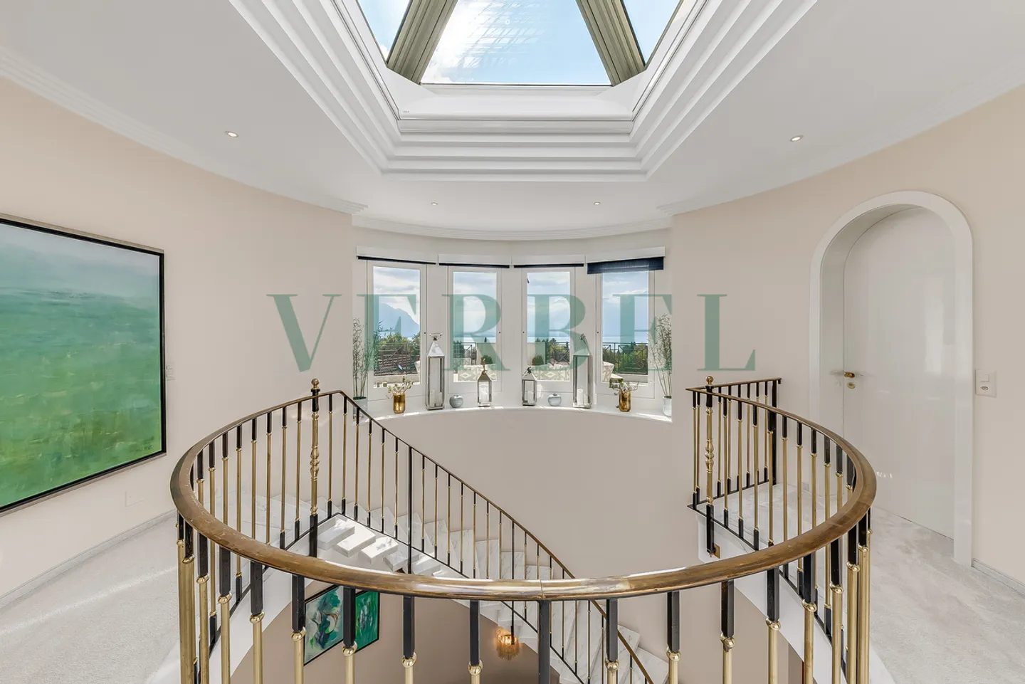 Prestigious Villa with Lake View - Photo 12 of 13