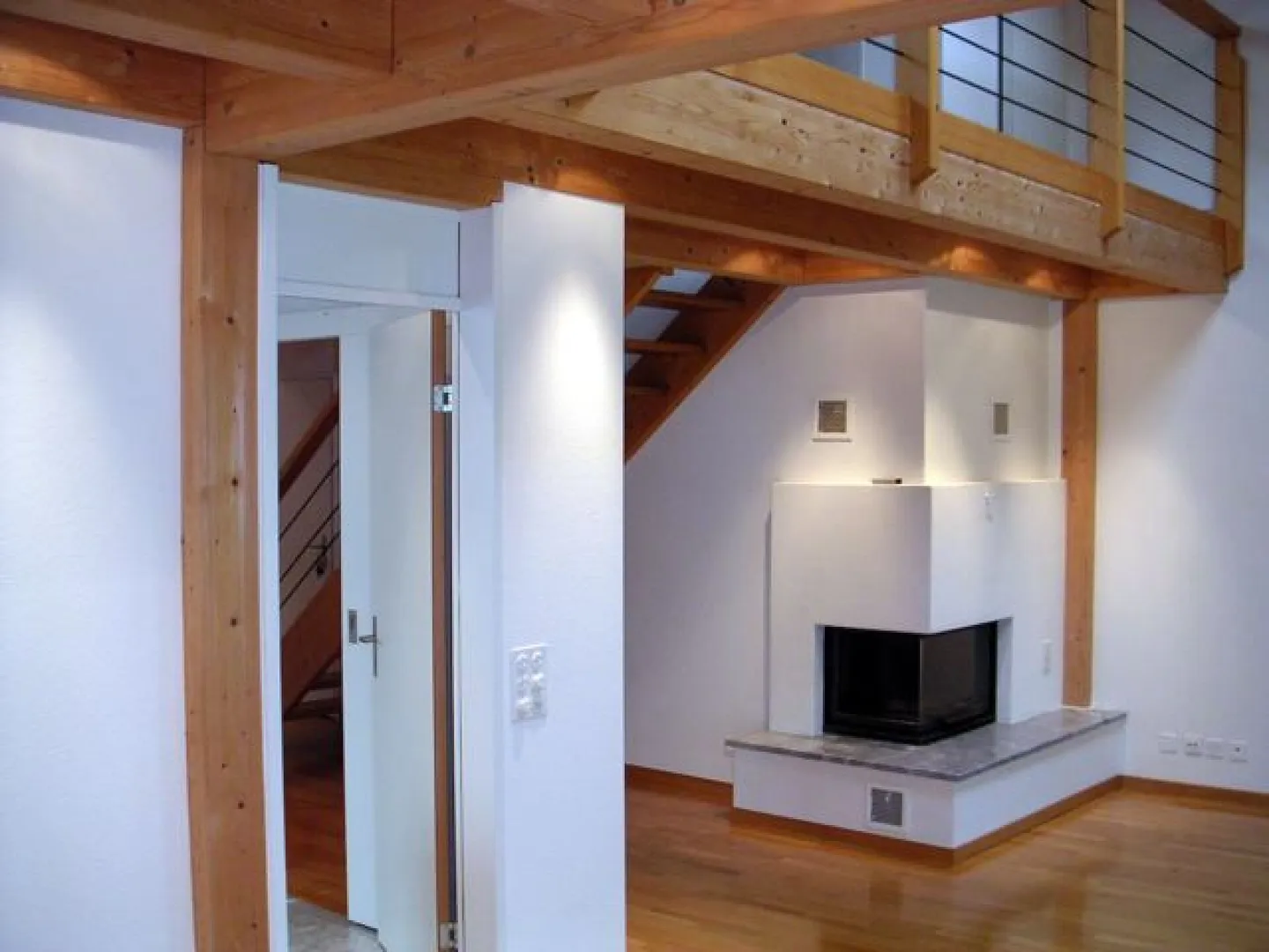 Living with a View – Maisonette Dream Apartment with Gallery & 2 Balconies - Photo 2 of 8