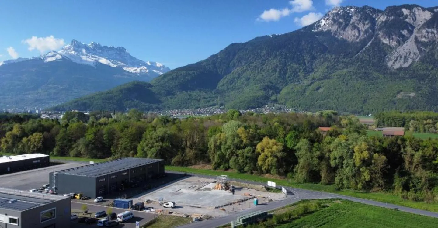 Cantiere aperto - Spazio ufficio moderno - Foto 1 di 3