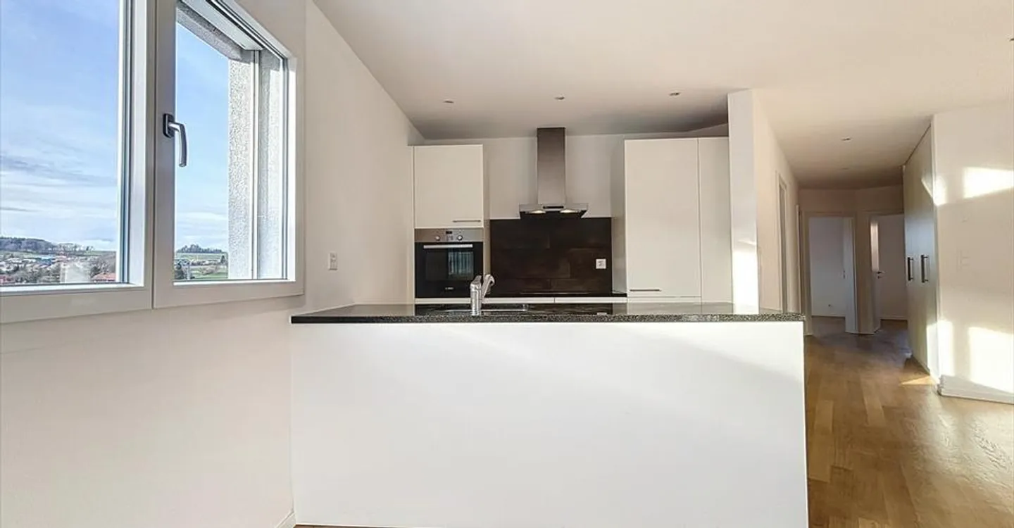 Attico di 4 camere in vendita a Romont! - Foto 3 di 9