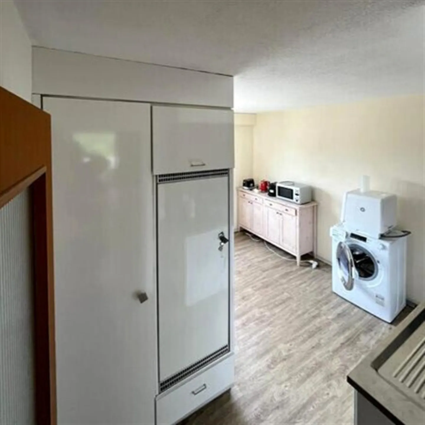 APPARTEMENT 1½ PIÈCE À EFFRETIKON (ZH), MEUBLÉ, TEMPORAIRE - Photo 6 sur 9