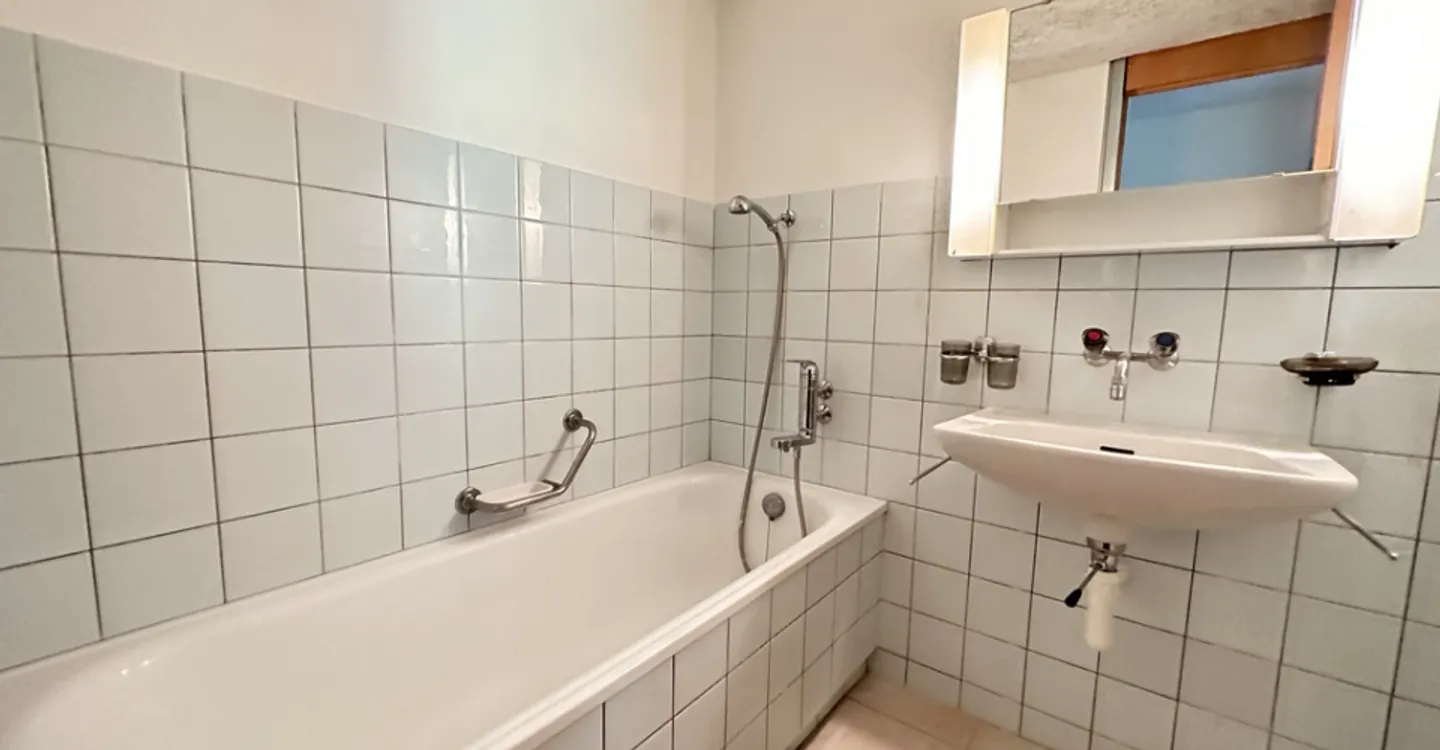 Geräumige Wohnung mit Balkon - Foto 9 von 10