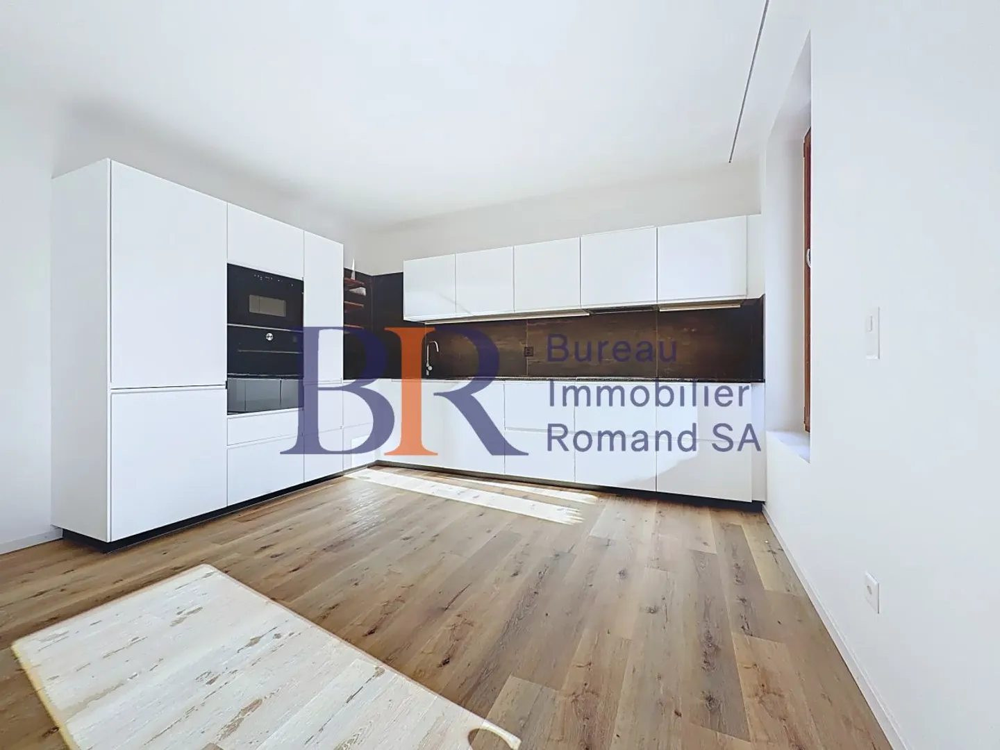 Single-family house in the heart of Rolle - Photo 2 of 6