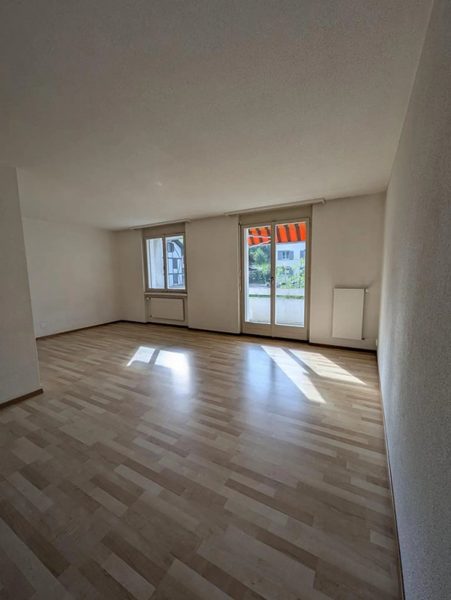 Appartamento ristrutturato di 1,5 locali al 1° piano con balcone - Foto 2 di 5