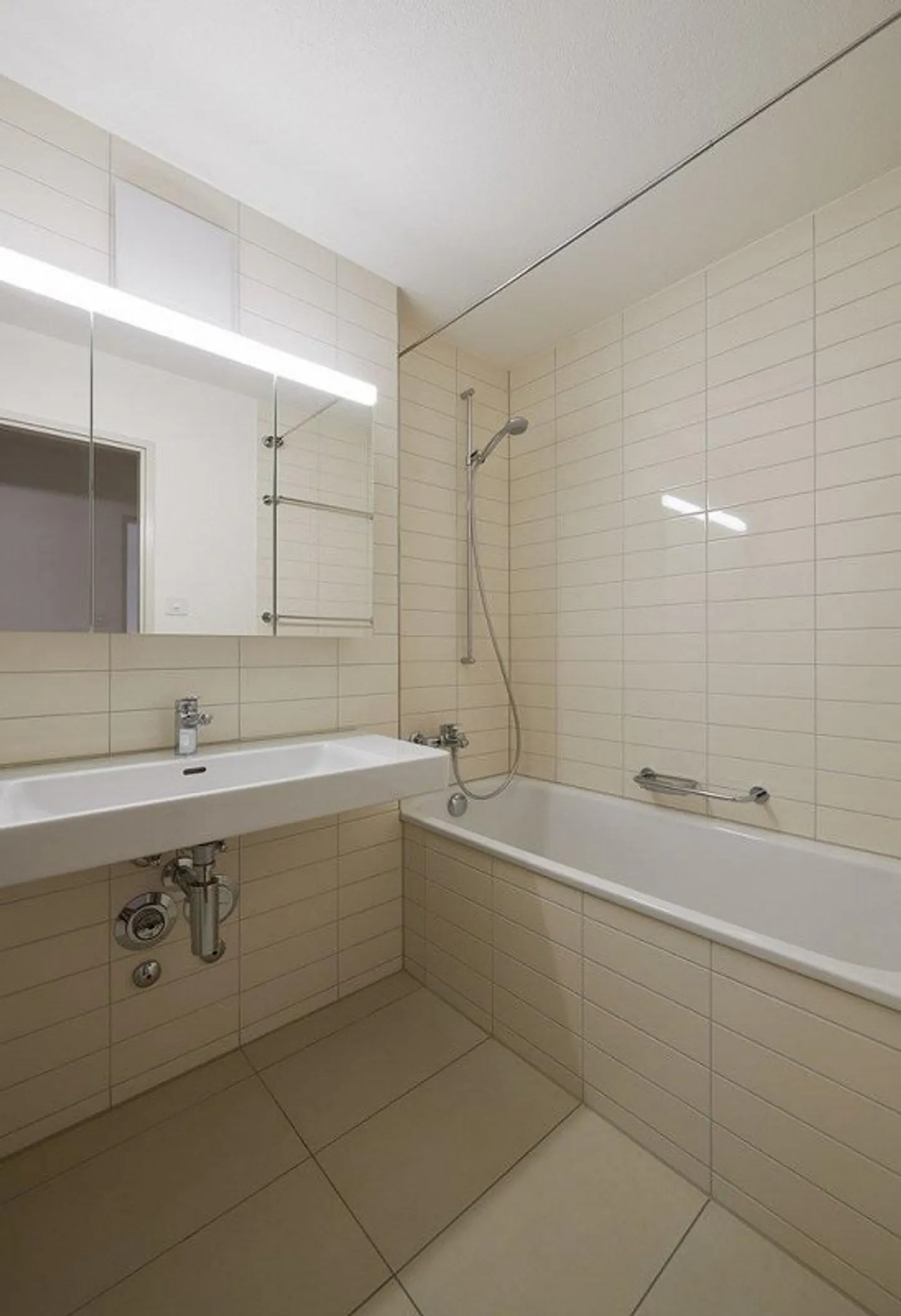 Quiet and sunny location in the Zil district - Photo 7 of 9