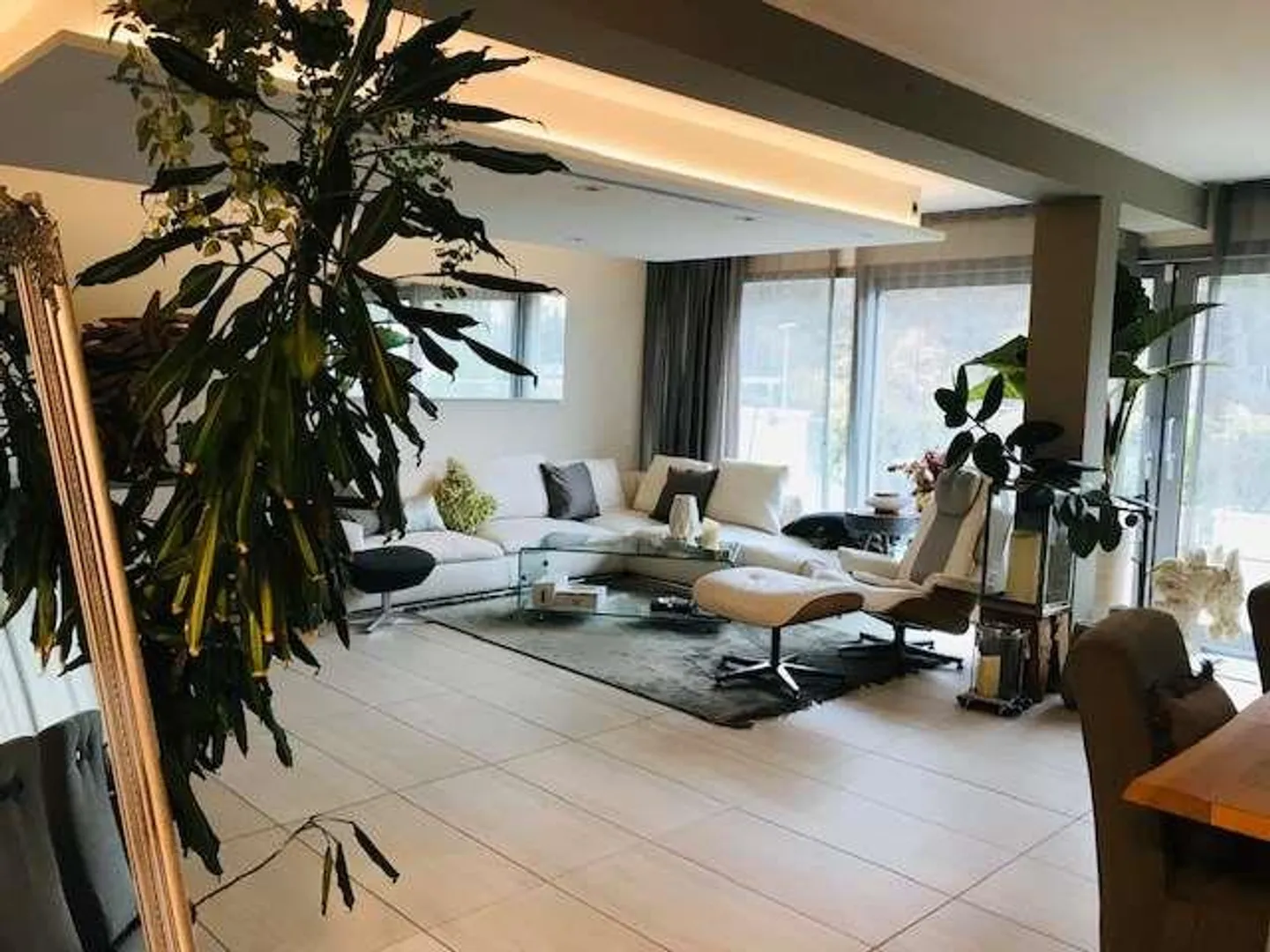 Penthouse haut de gamme avec terrasse panoramique et piscine - Photo 2 sur 13