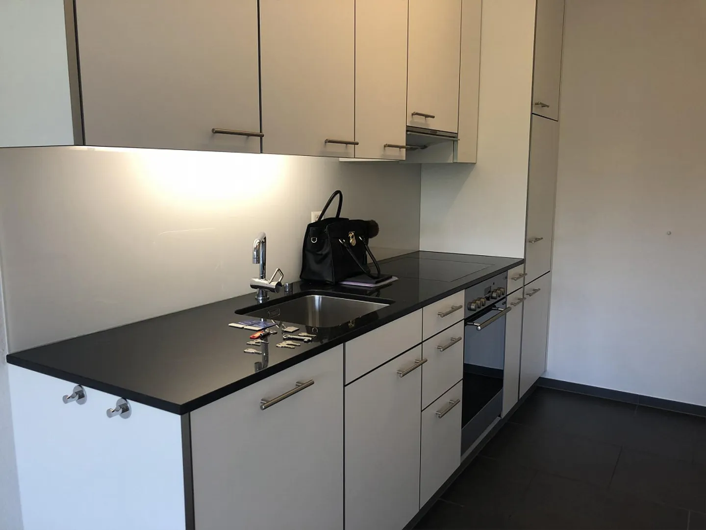 Appartamento ristrutturato e centrale di 3,5 stanze a Wankdorf - Foto 2 di 24