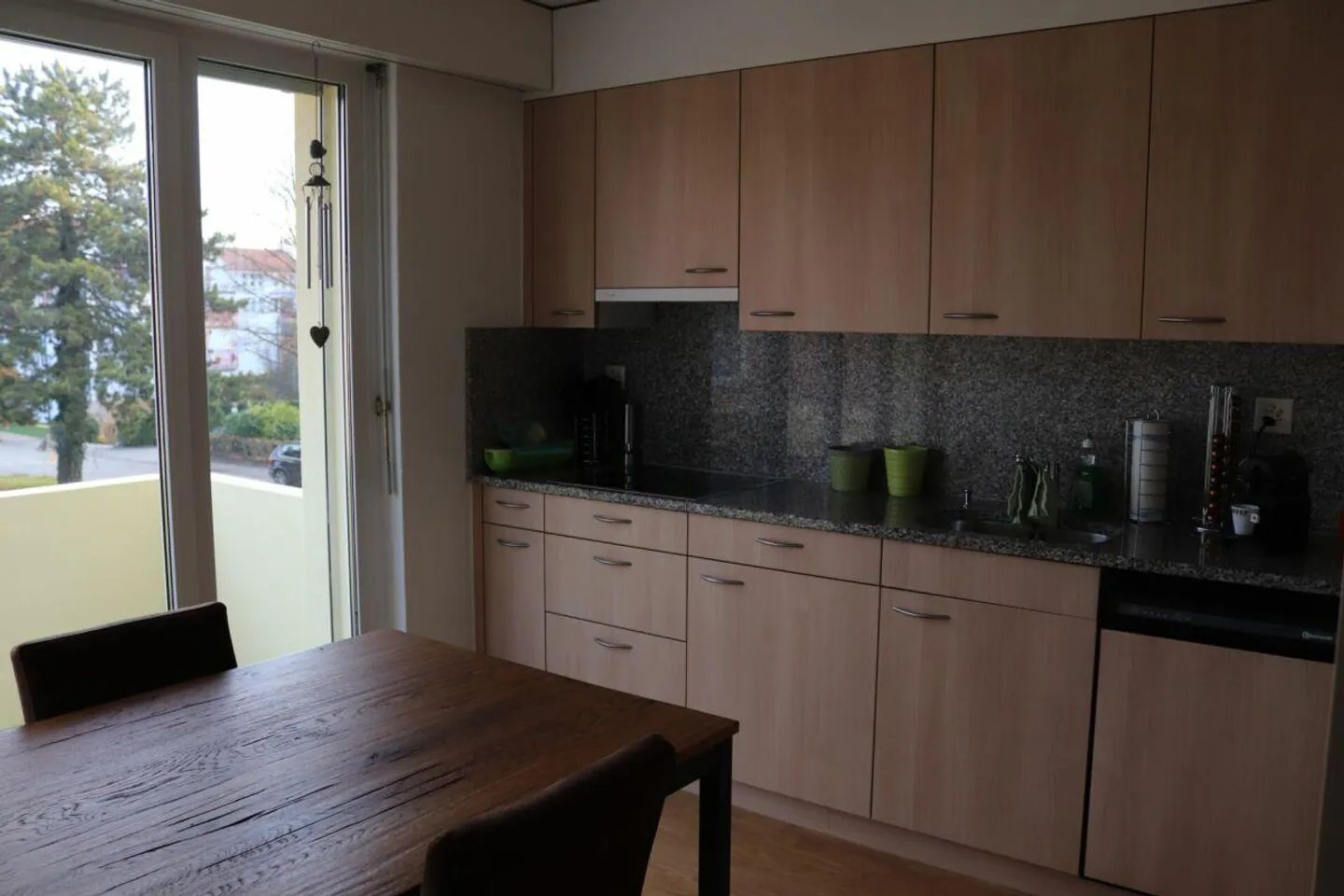 Attractive apartment in a central location - Photo 4 of 10