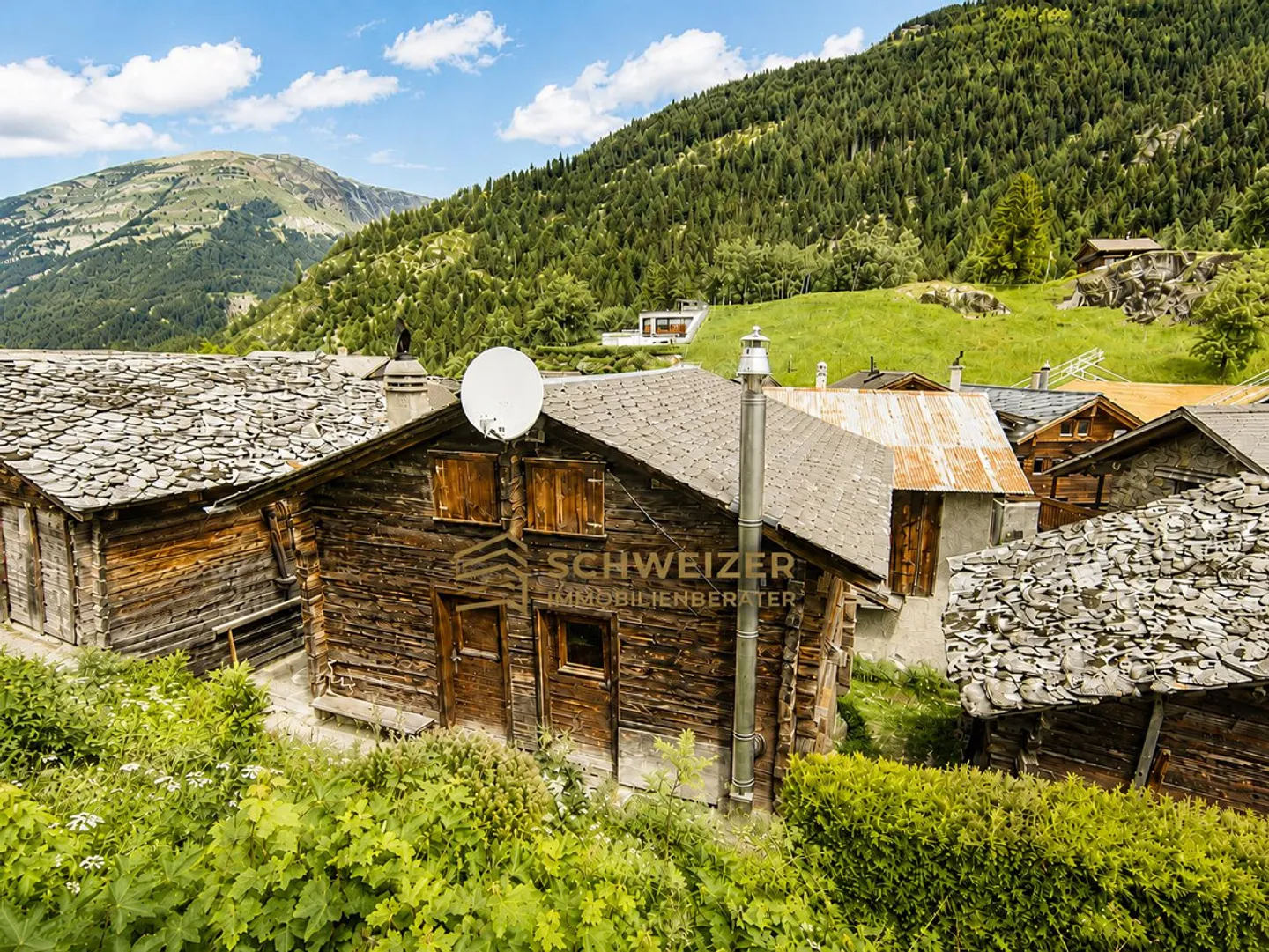 Entre montagnes et tranquillité – Votre refuge dans le Valais - Photo 3 sur 8