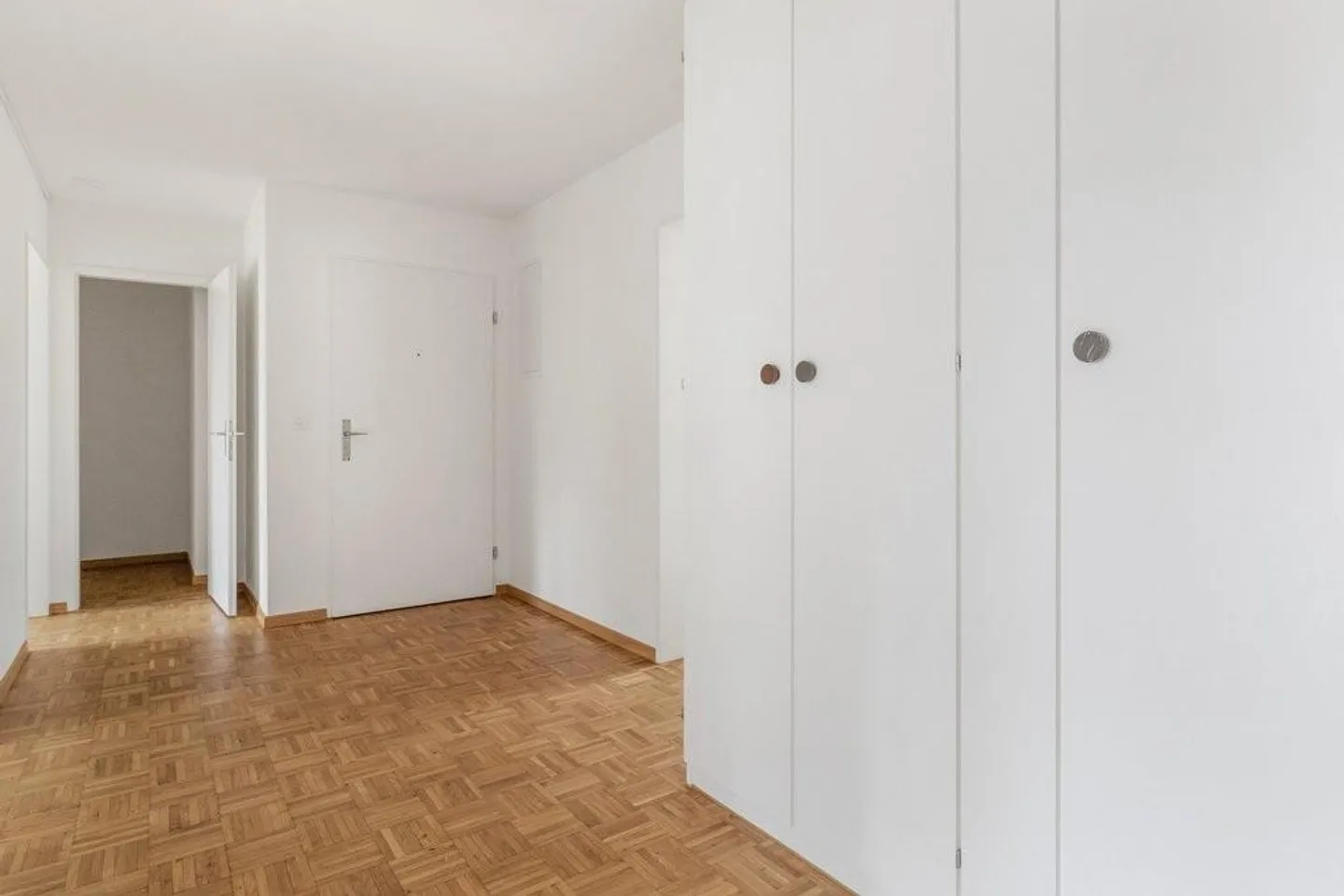 Quietly located 5.5 Ziimmerwohnung - Ideal for family - Photo 7 of 9