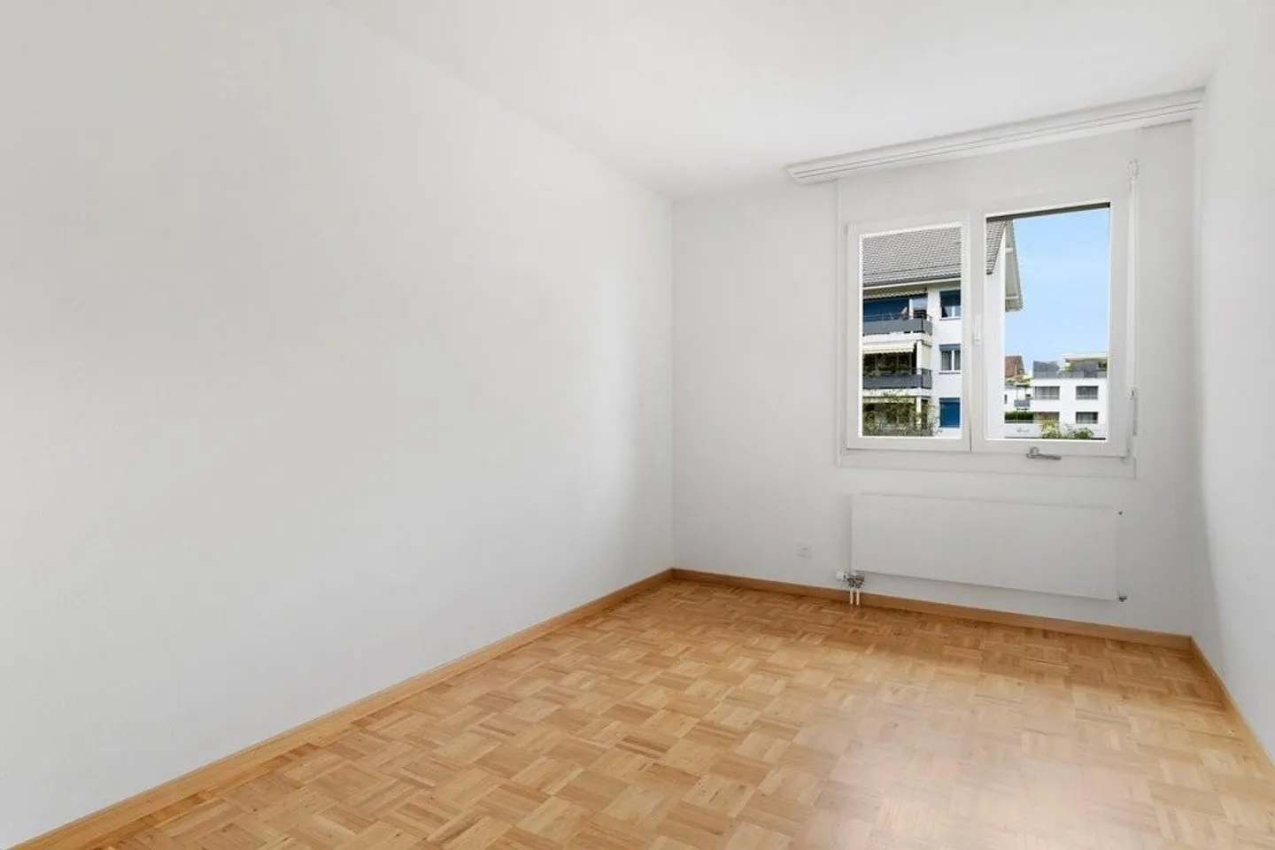 Quietly located 5.5 Ziimmerwohnung - Ideal for family - Photo 9 of 9