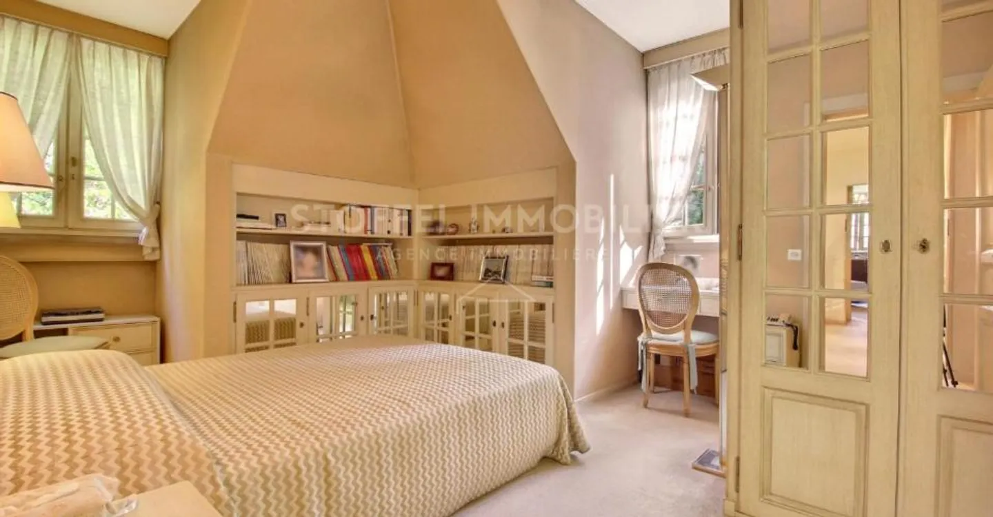 Master House in a Preserved Environment - Conches - Photo 8 of 11