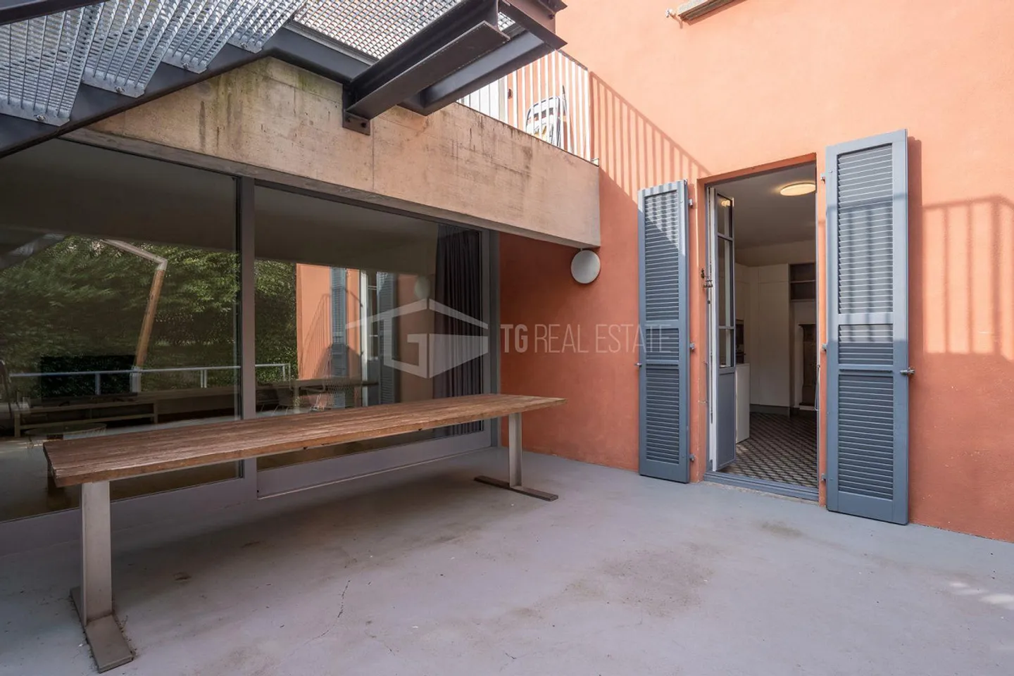 COSY 2.5-ROOM APARTMENT WITH LARGE TERRACE AND GARDEN - Photo 15 of 17