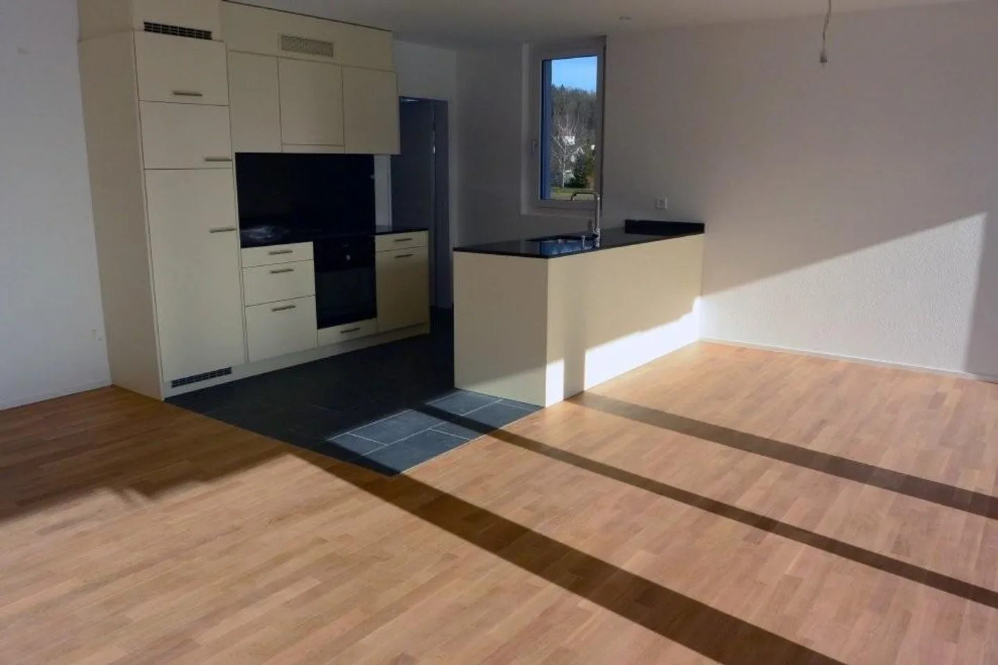 Space for the whole family - Photo 3 of 6