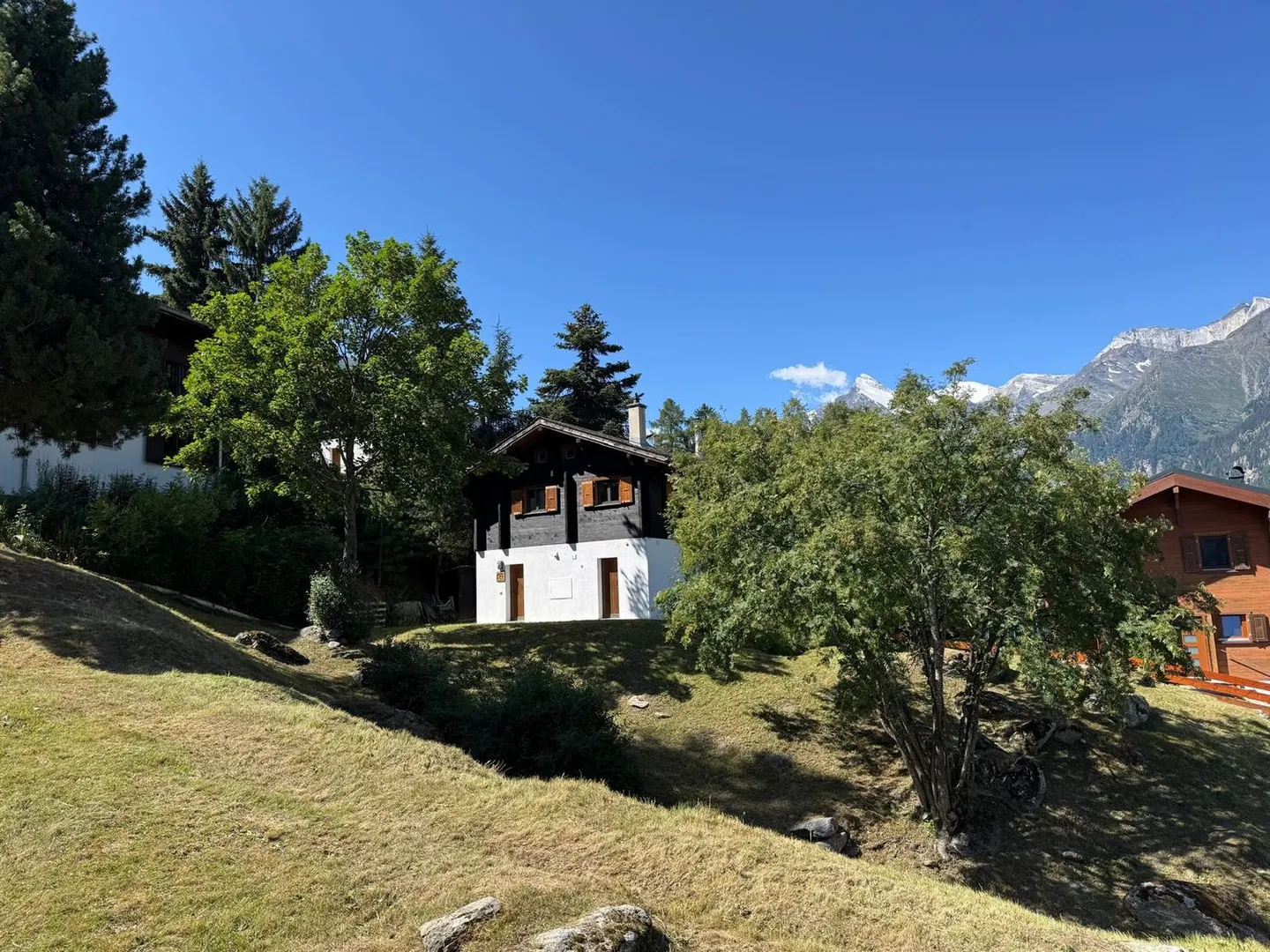 Chalet ensoleillé avec vue panoramique dans la vallée de la Matter - Photo 6 sur 19