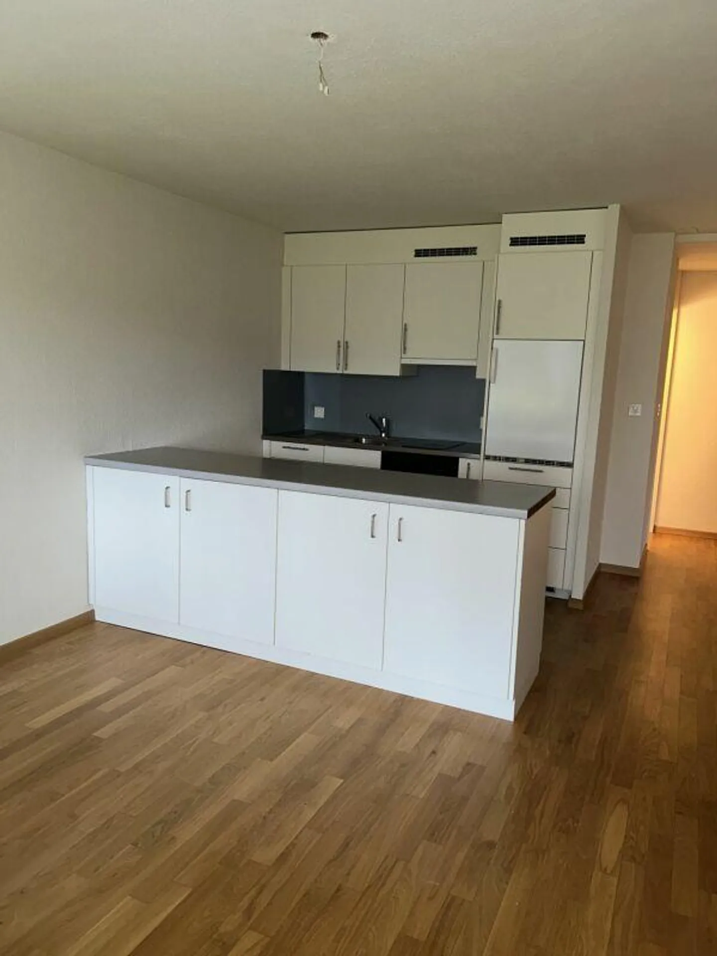 2.5 Room Apartment - Photo 1 of 7