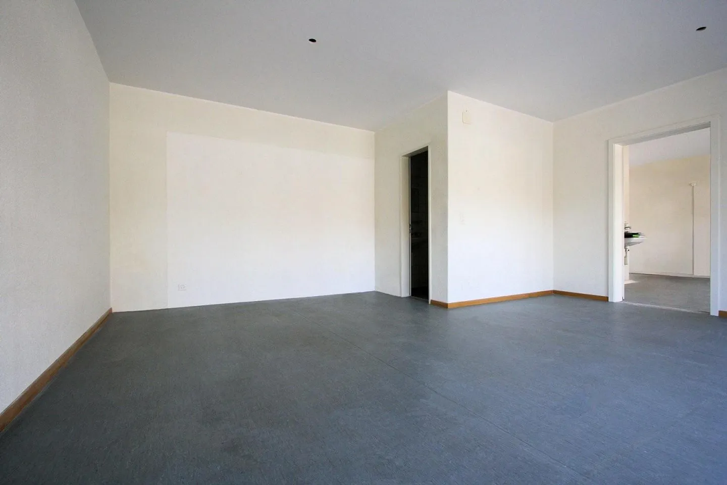 Versatile Commercial Space for Rent in a Good Location - Photo 2 of 4