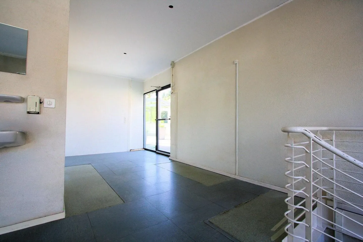 Versatile Commercial Space for Rent in a Good Location - Photo 3 of 4