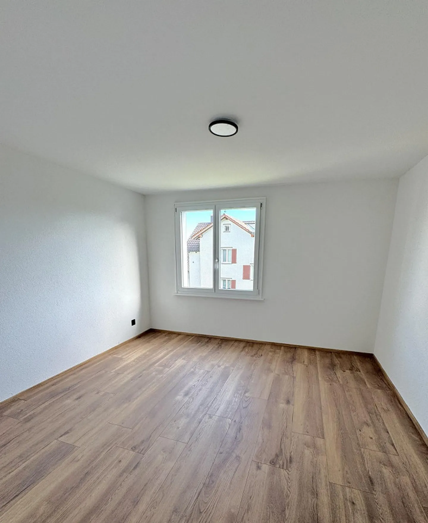 Prima locazione dopo ristrutturazione completa - Foto 2 di 7