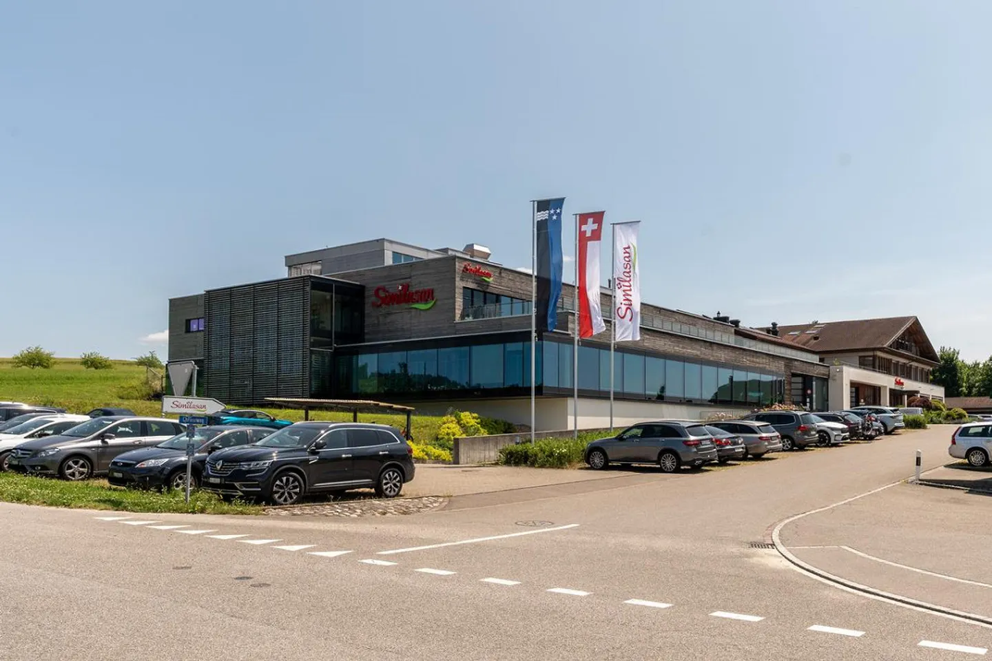 Exklusive Renditeliegenschaft in Jonen - Foto 1 von 15