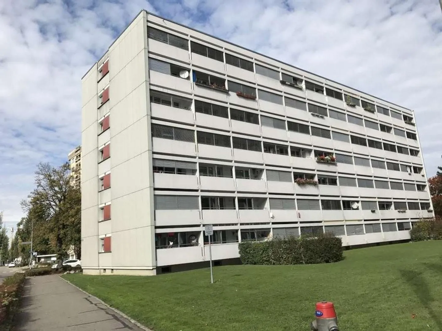 Wohnung mit Weitsicht über Spreitenbach! - Foto 1 di 7